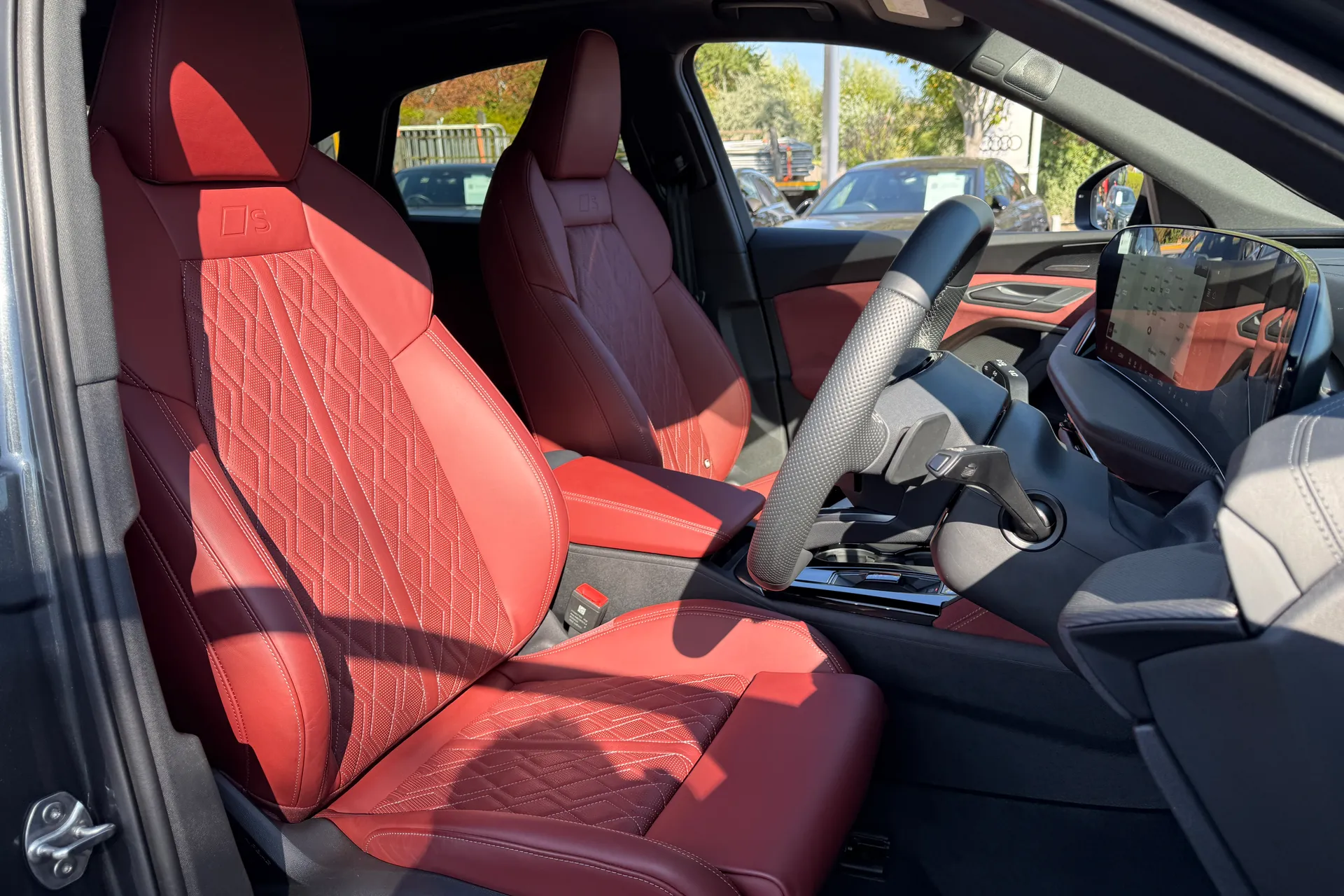 Audi Q5 thumbnail image number 38