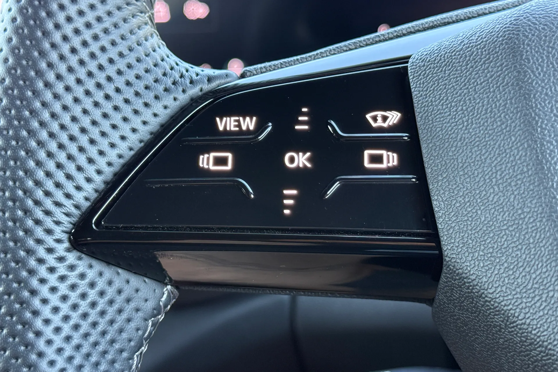 Audi Q5 thumbnail image number 32