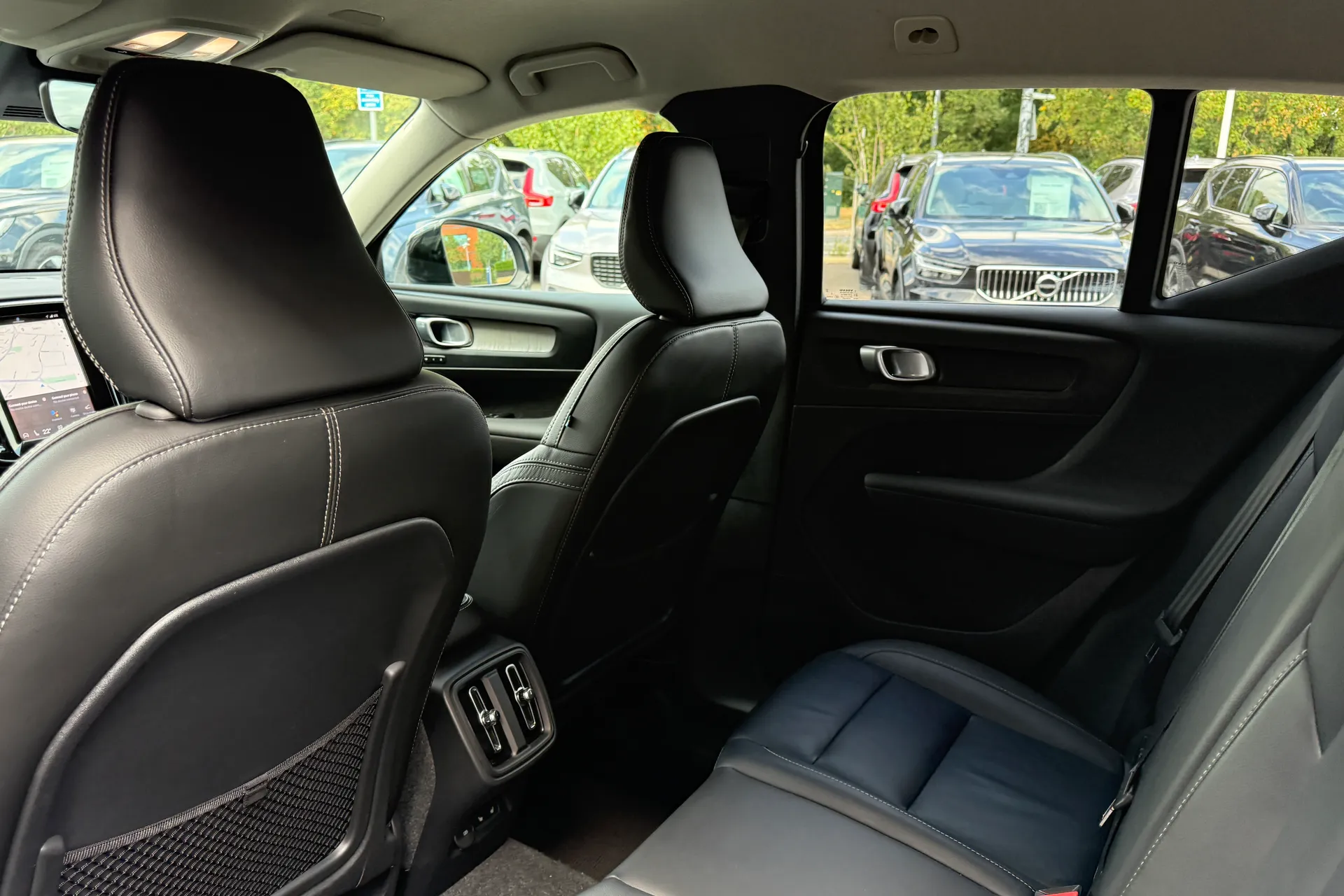 Volvo XC40 thumbnail image number 29
