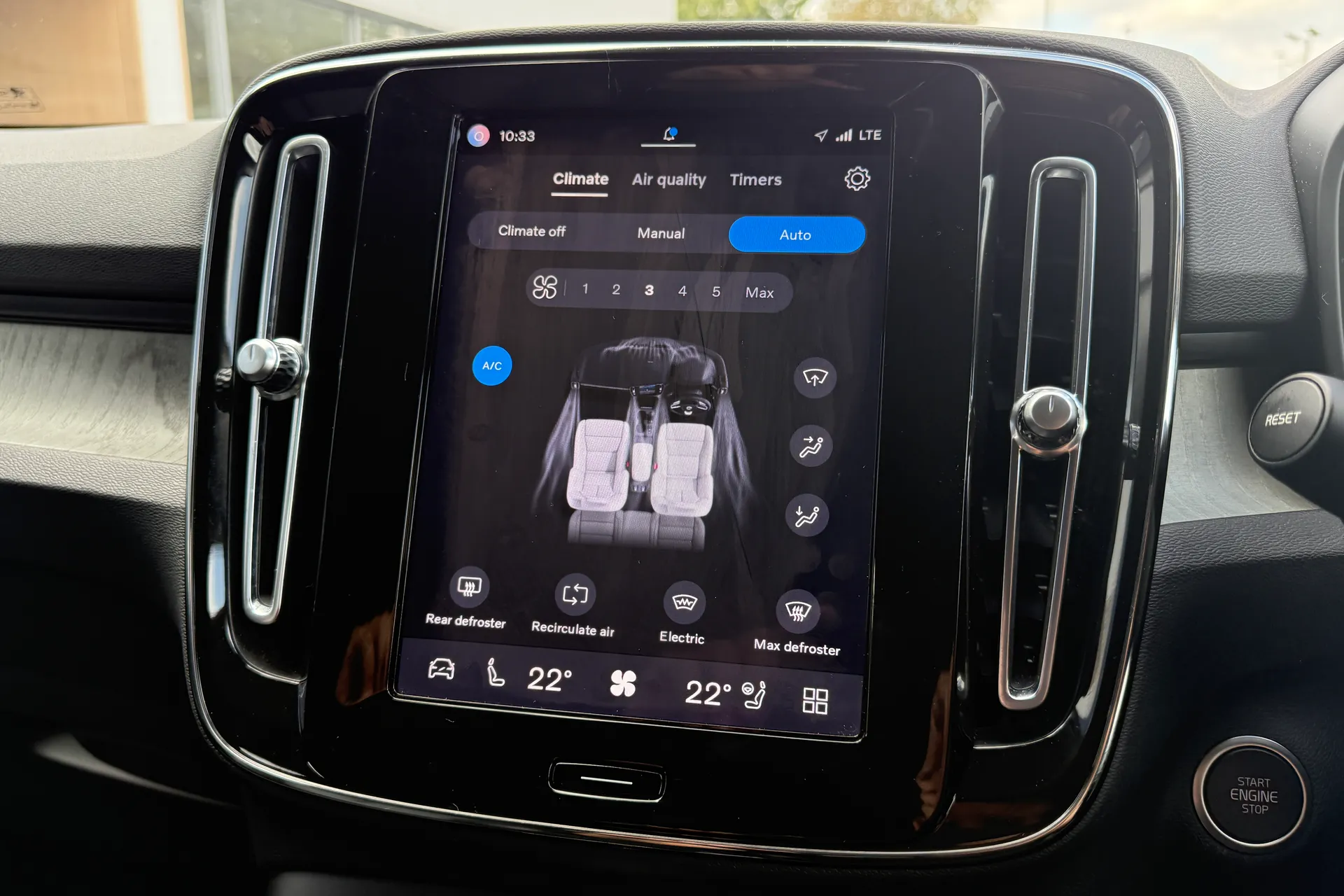 Volvo XC40 thumbnail image number 37