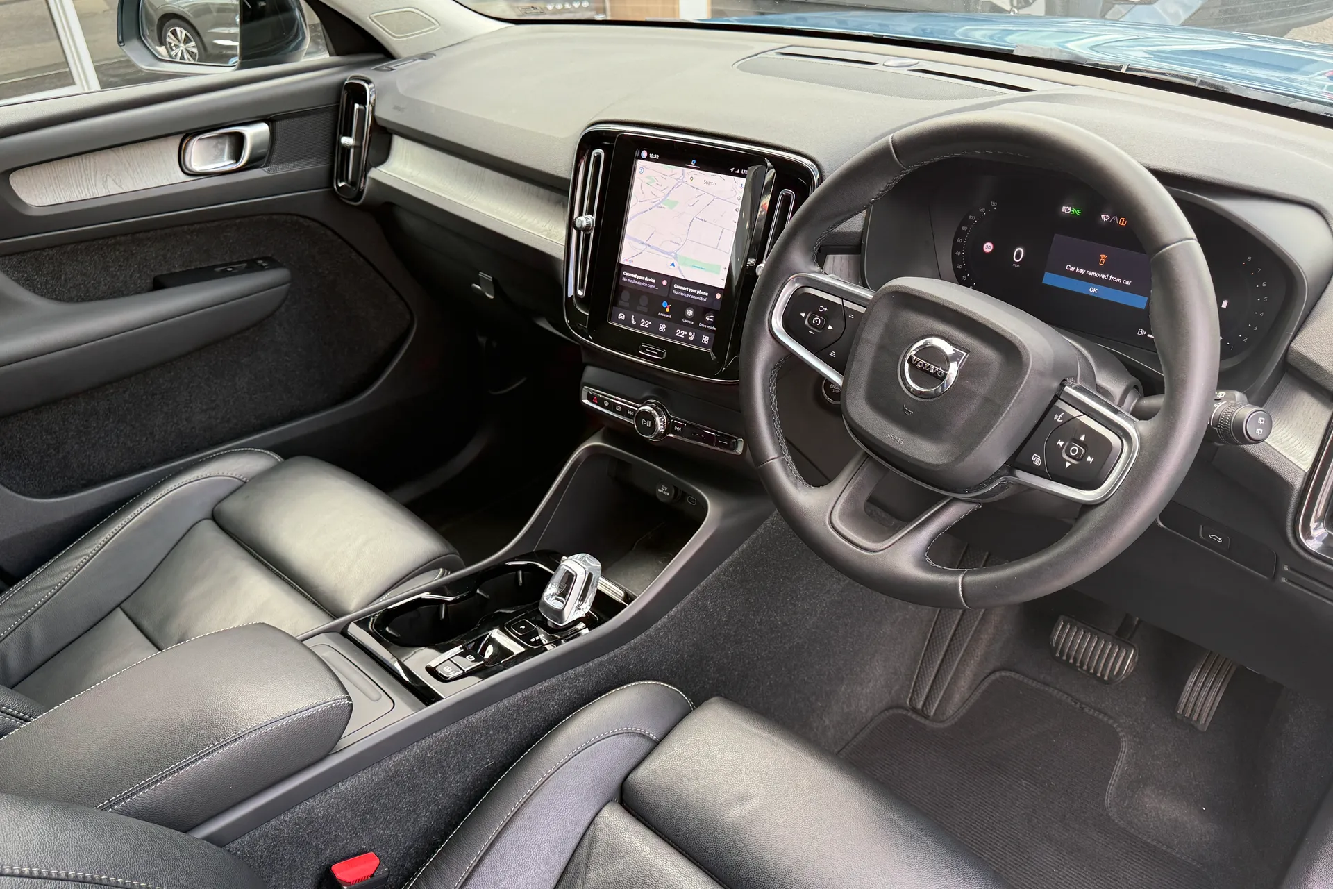 Volvo XC40 thumbnail image number 6