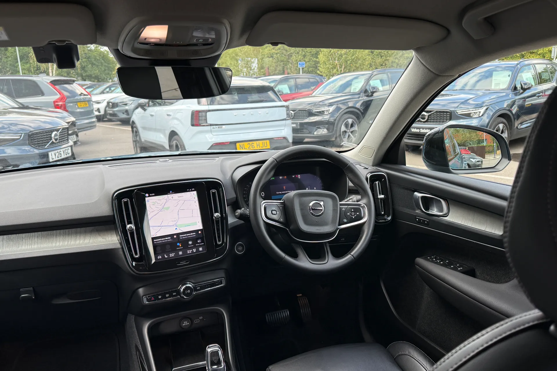 Volvo XC40 thumbnail image number 32