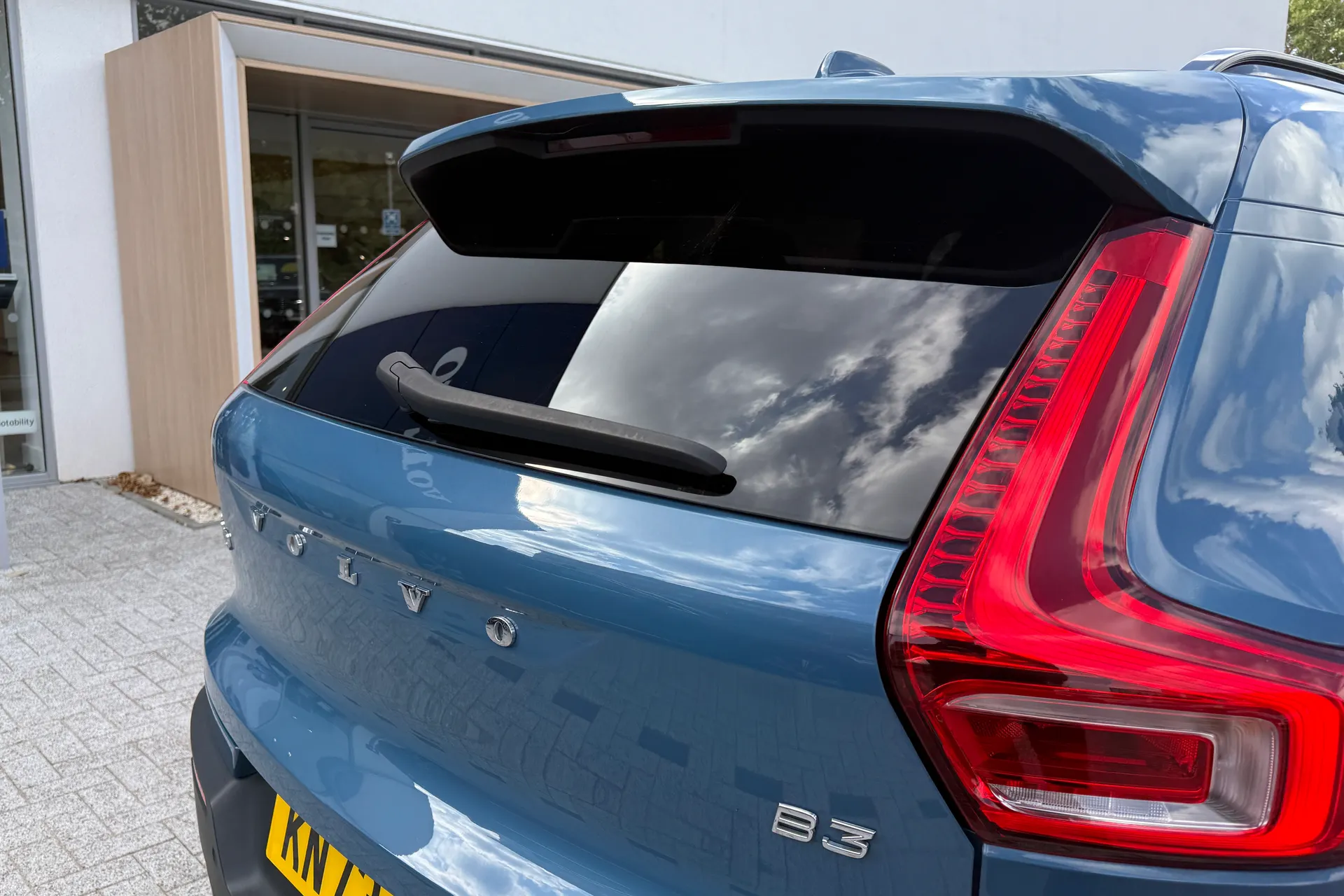 Volvo XC40 thumbnail image number 18