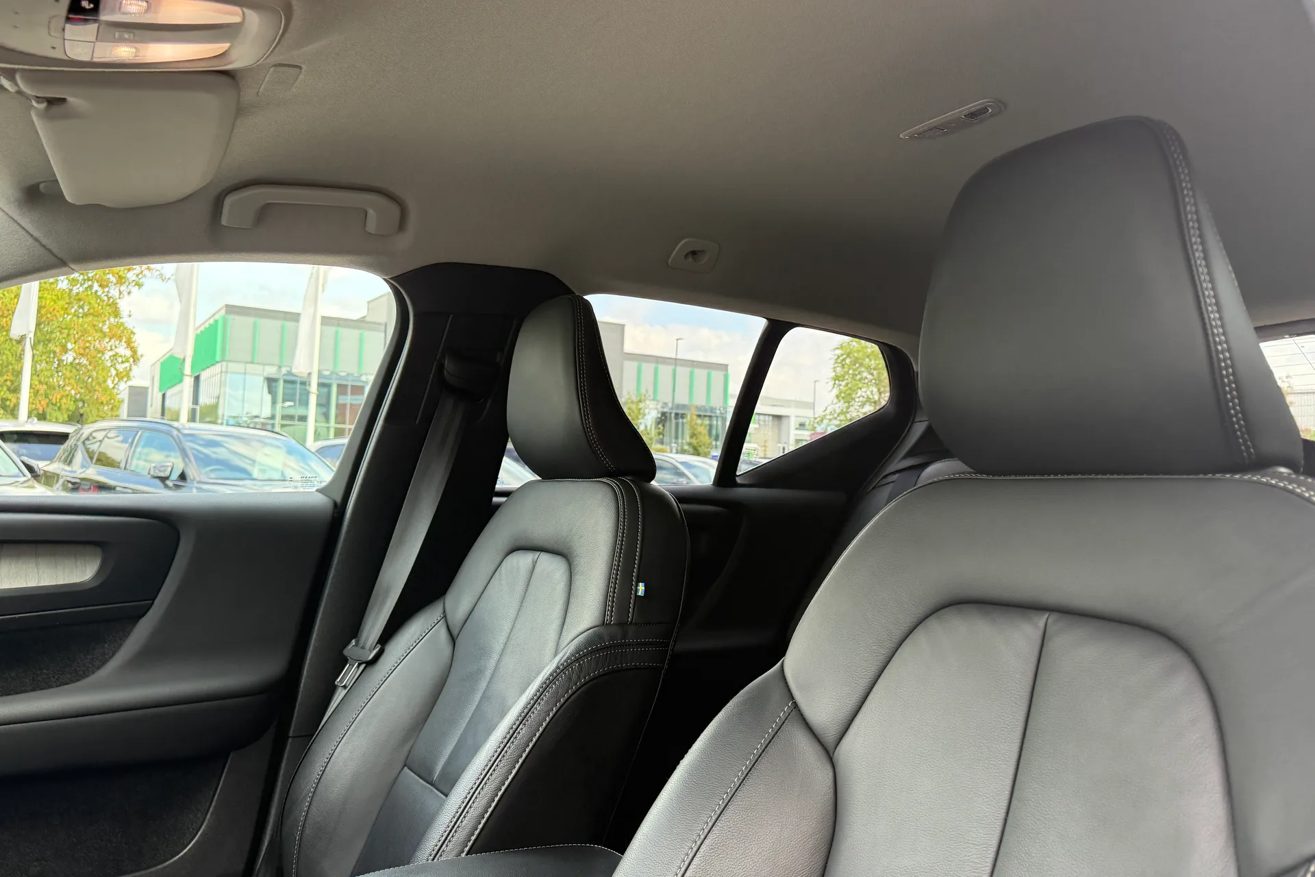 Volvo XC40 thumbnail image number 28