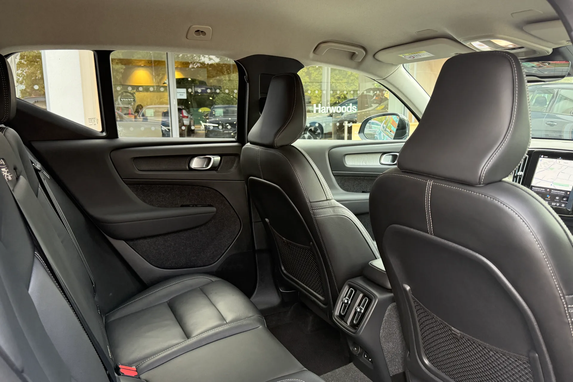 Volvo XC40 thumbnail image number 23