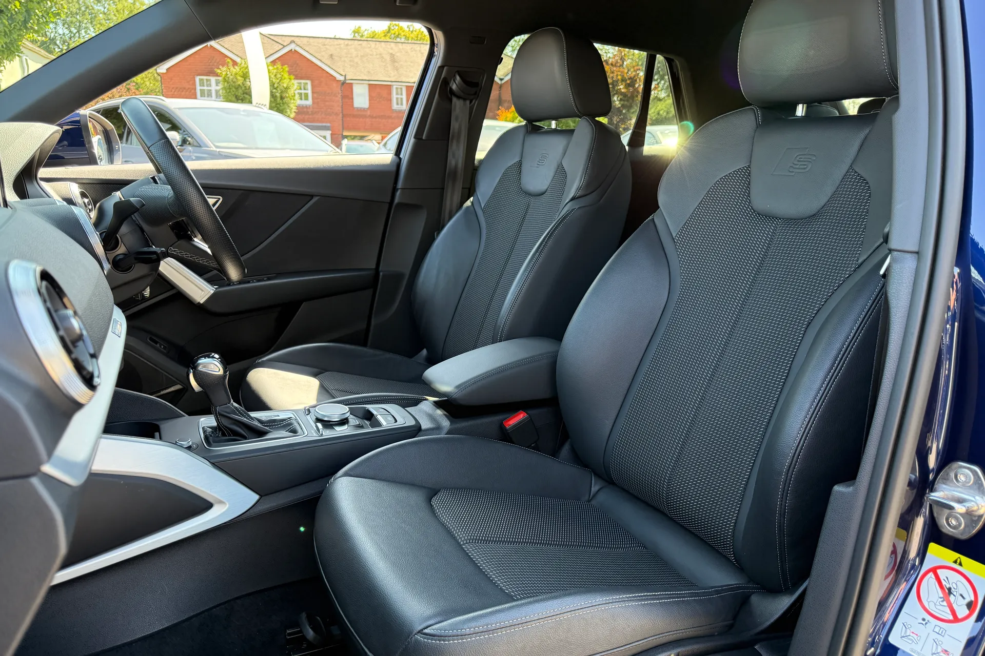 Audi Q2 thumbnail image number 29