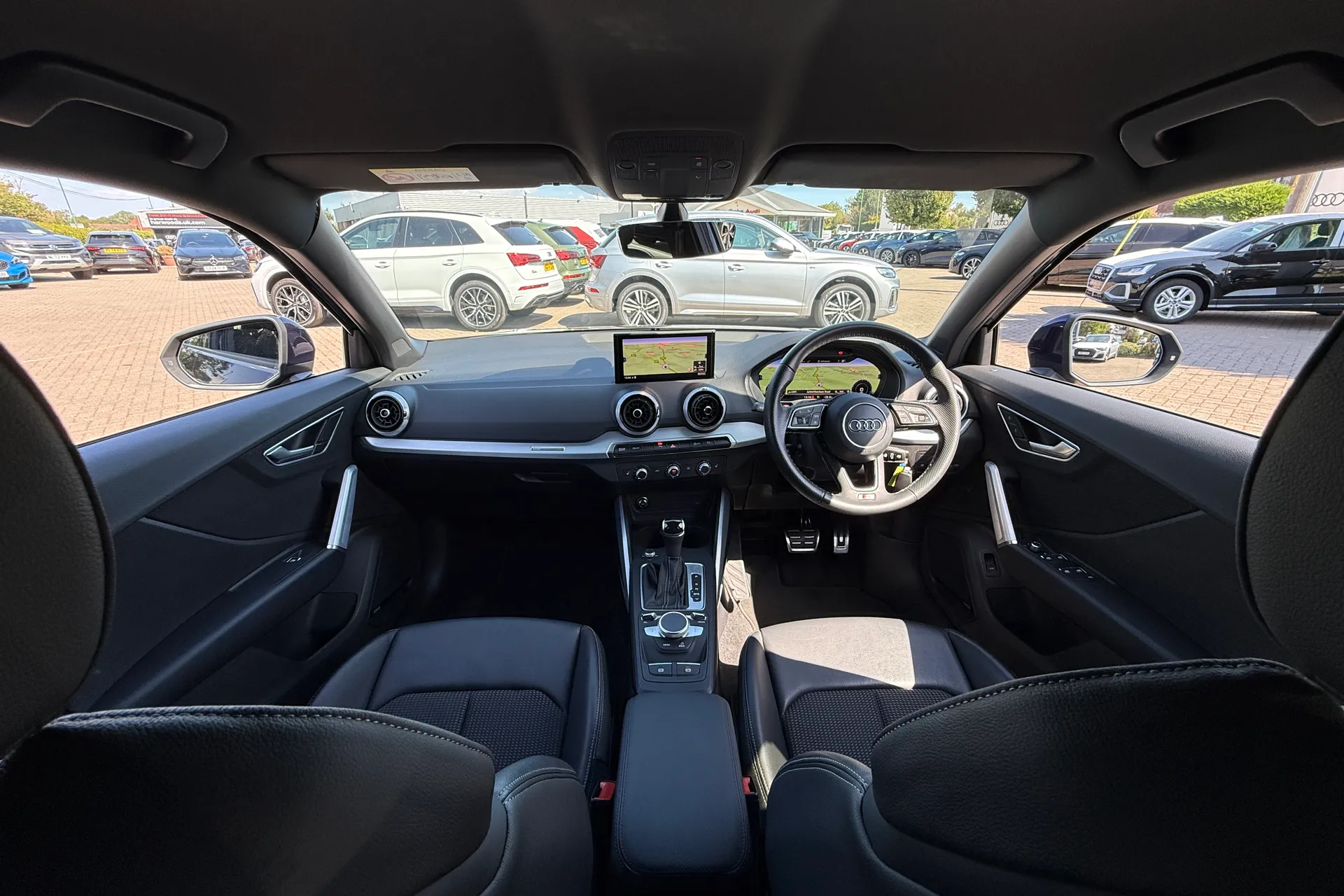 Audi Q2 thumbnail image number 3