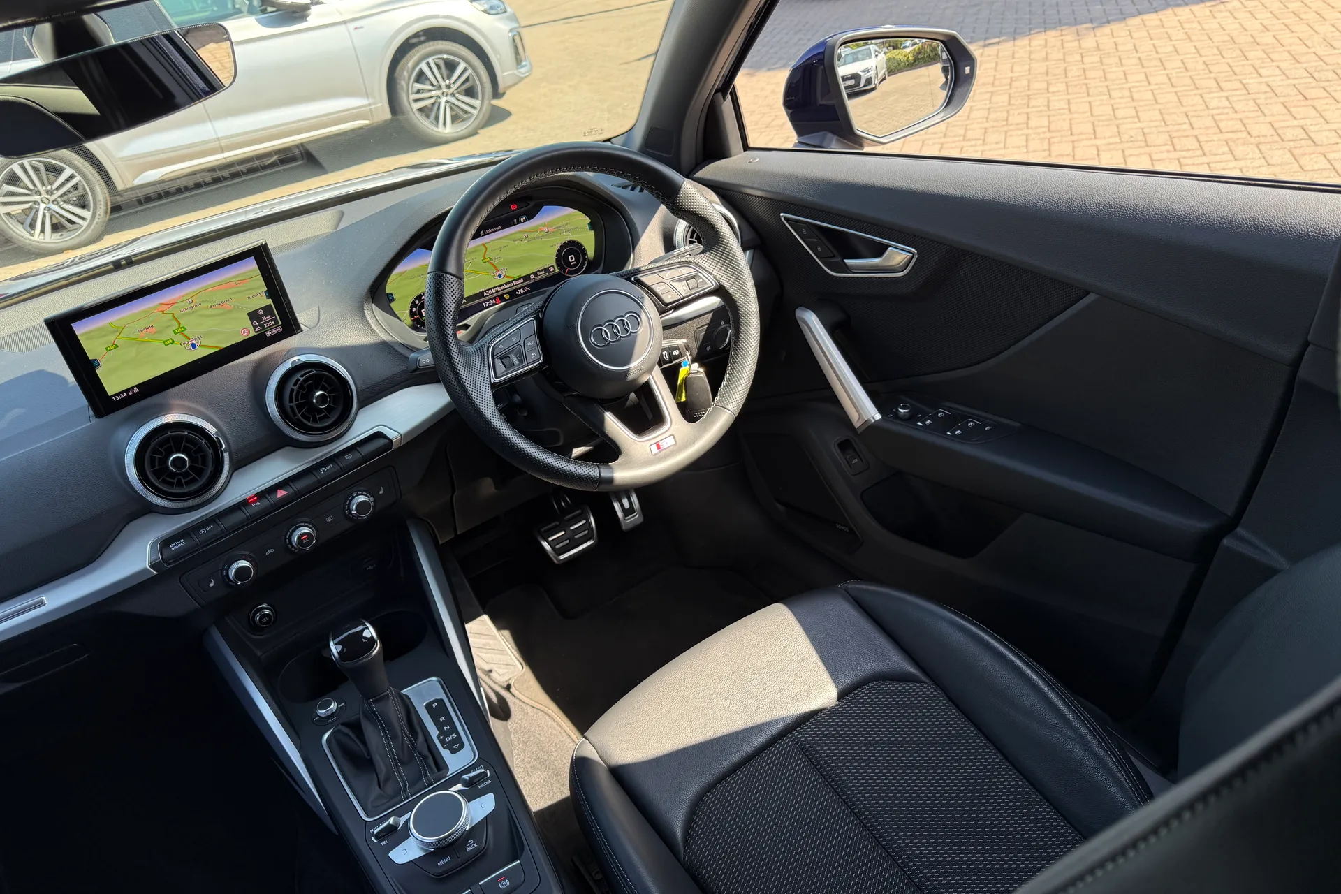 Audi Q2 thumbnail image number 41