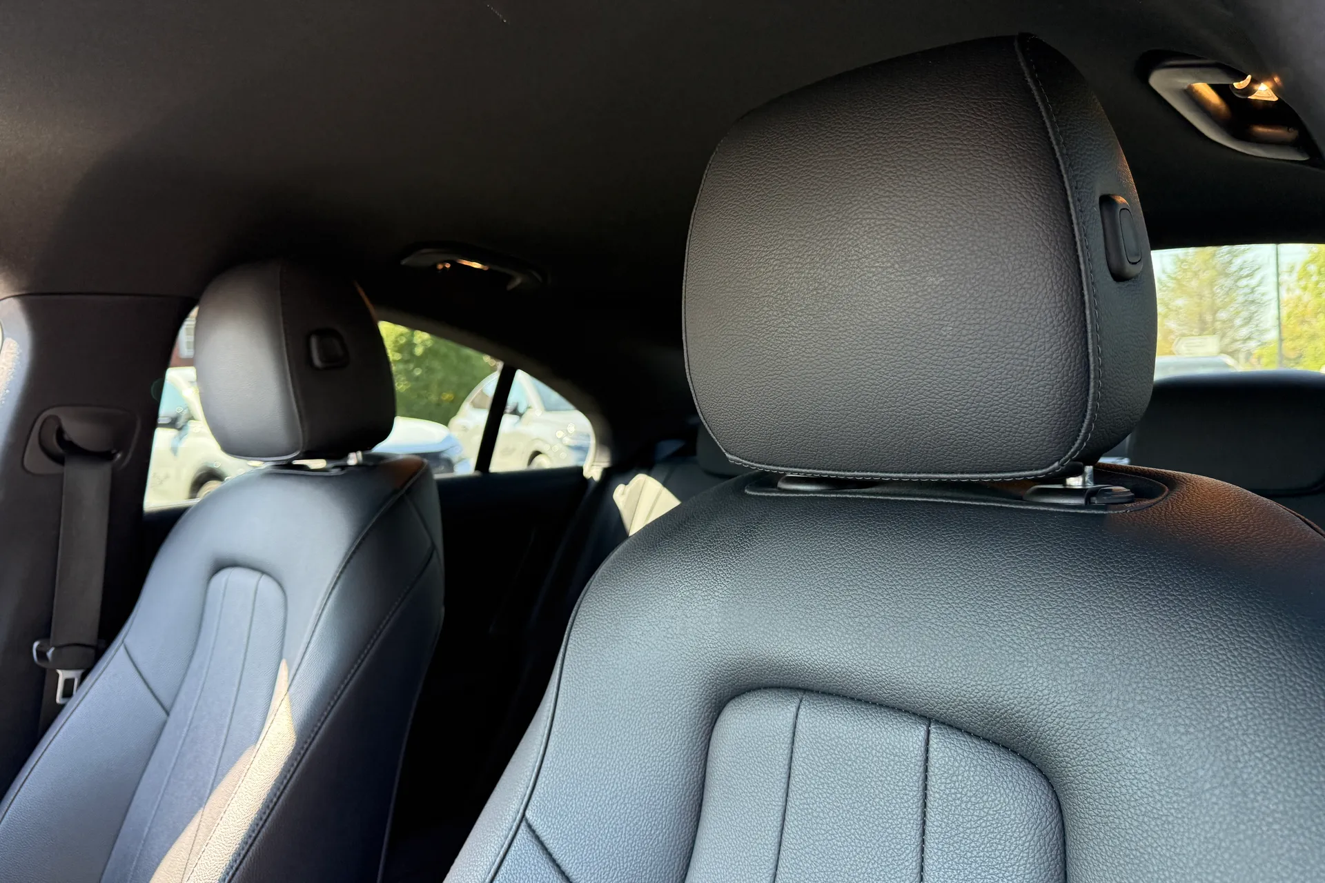 MERCEDES-BENZ CLA thumbnail image number 25