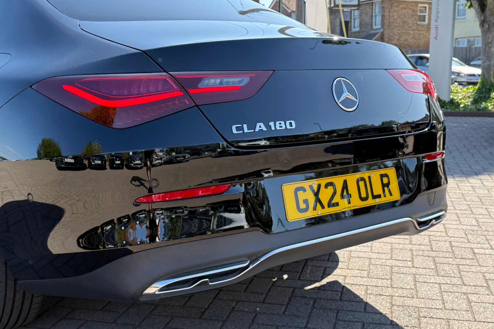 MERCEDES-BENZ CLA thumbnail image number 43