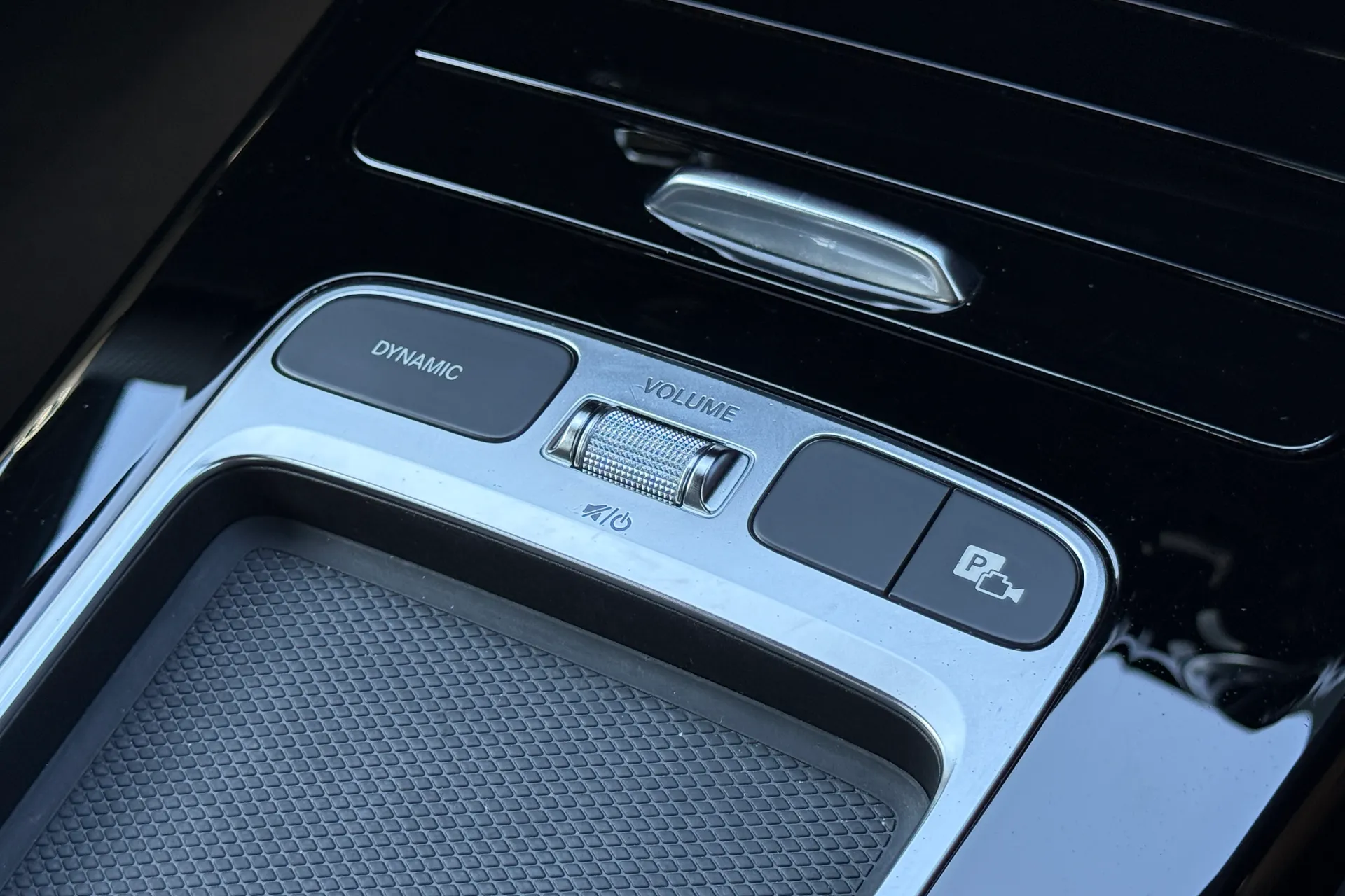 MERCEDES-BENZ CLA thumbnail image number 35