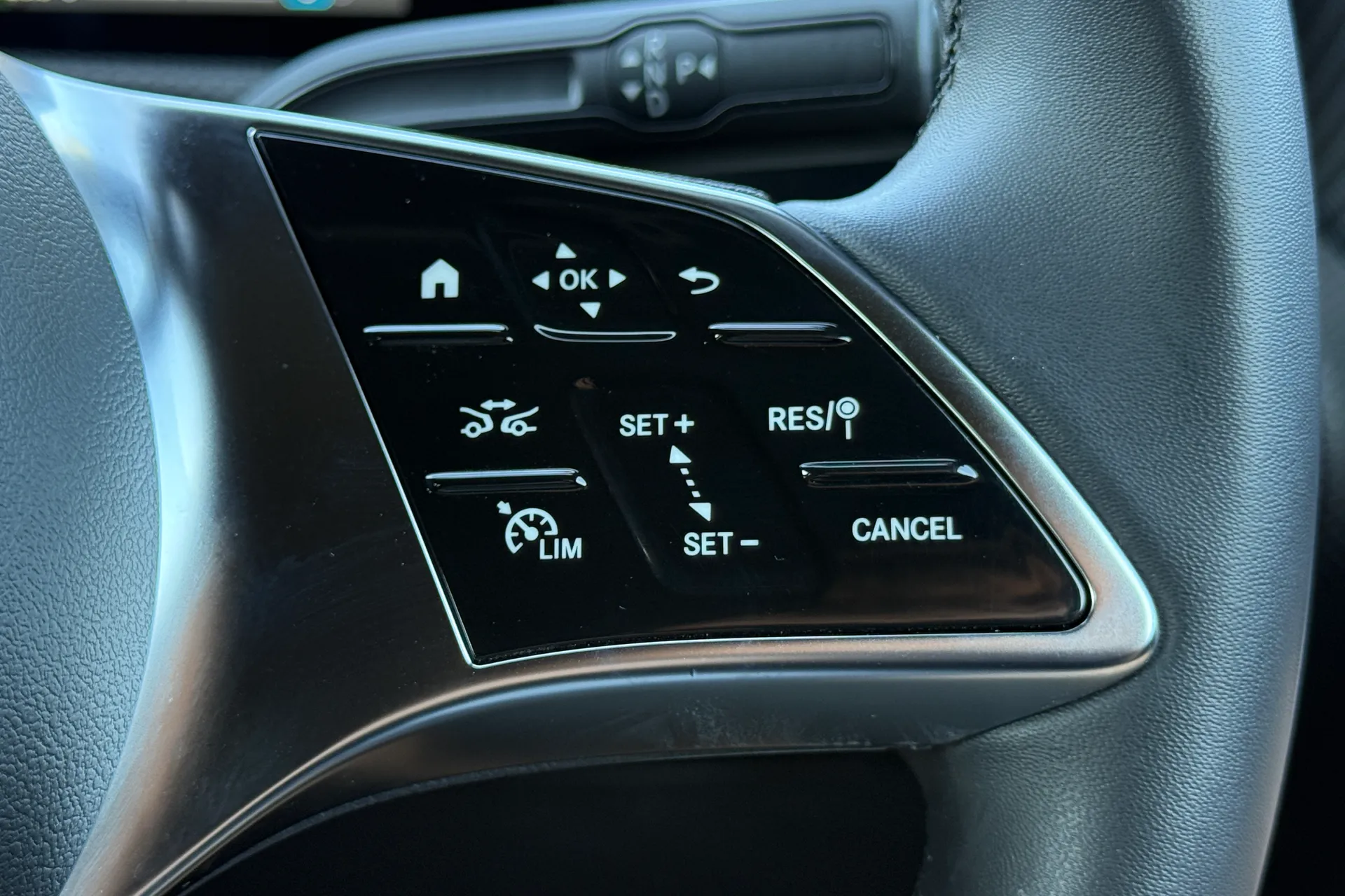 MERCEDES-BENZ CLA thumbnail image number 16