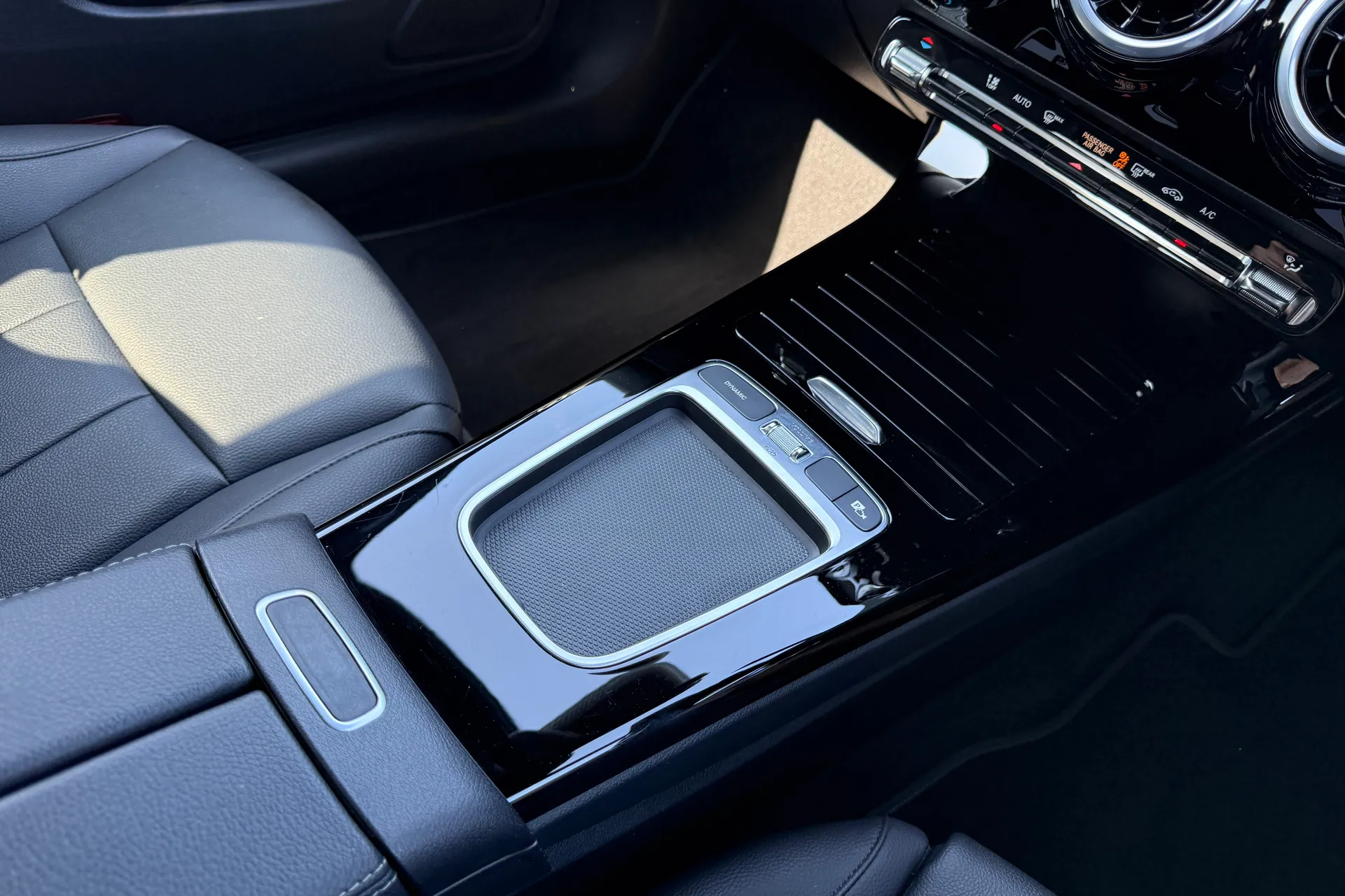 MERCEDES-BENZ CLA thumbnail image number 34