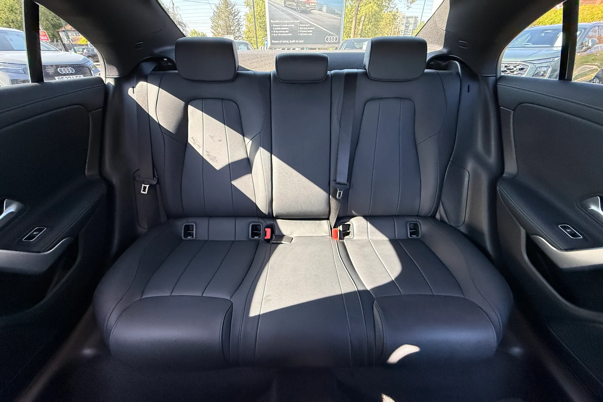 MERCEDES-BENZ CLA thumbnail image number 32