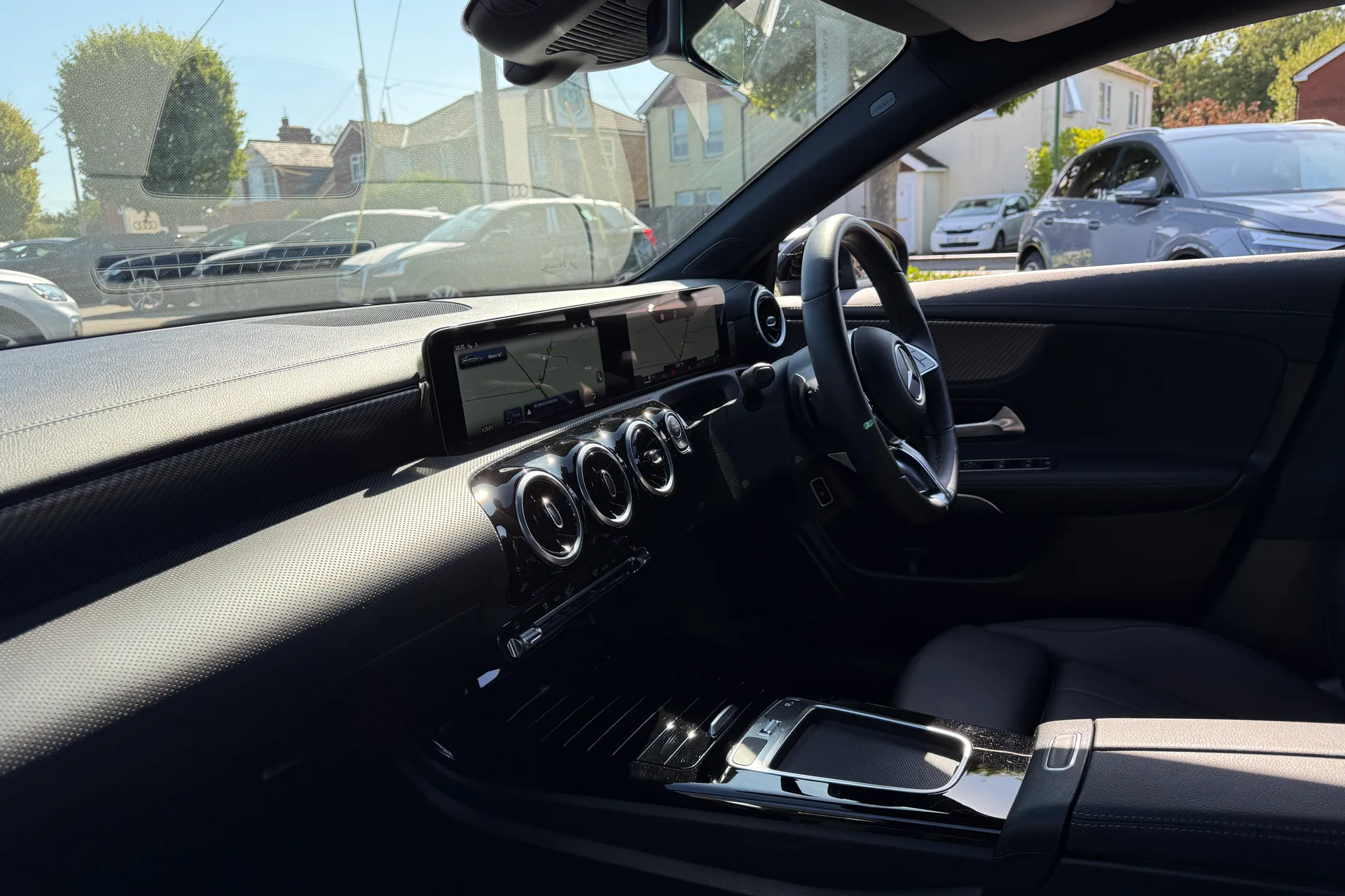 MERCEDES-BENZ CLA thumbnail image number 23