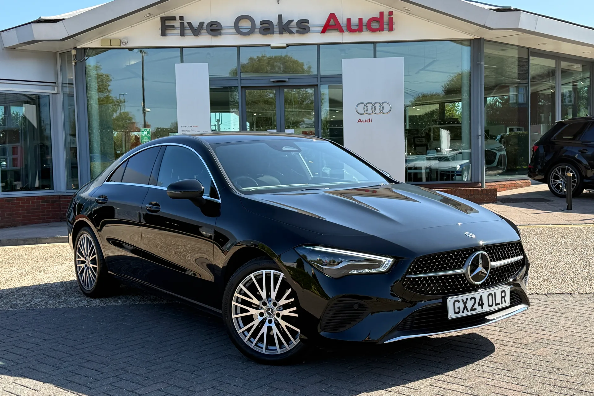 MERCEDES-BENZ CLA thumbnail image number 2