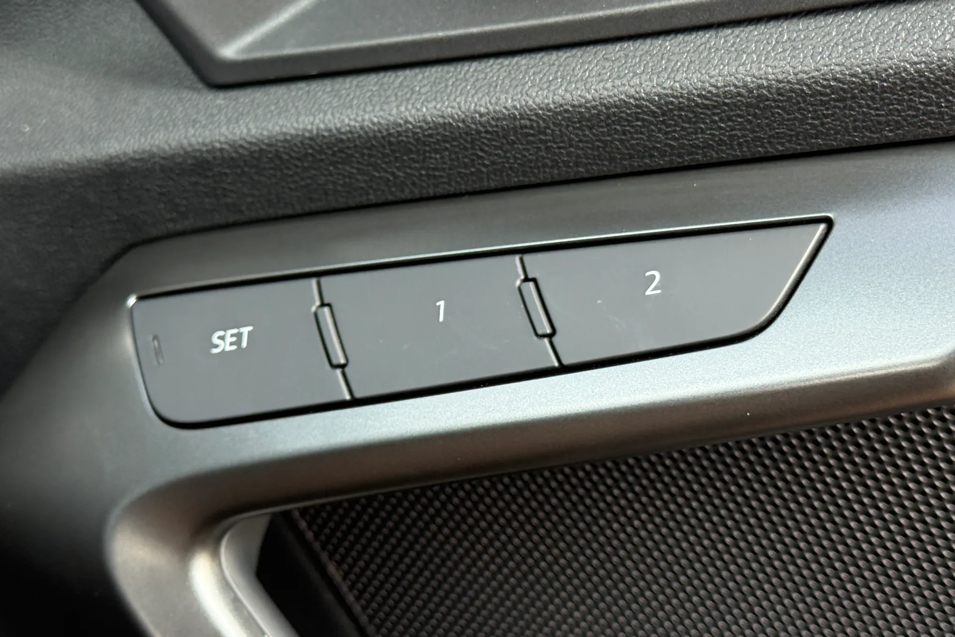 Audi RS3 thumbnail image number 26