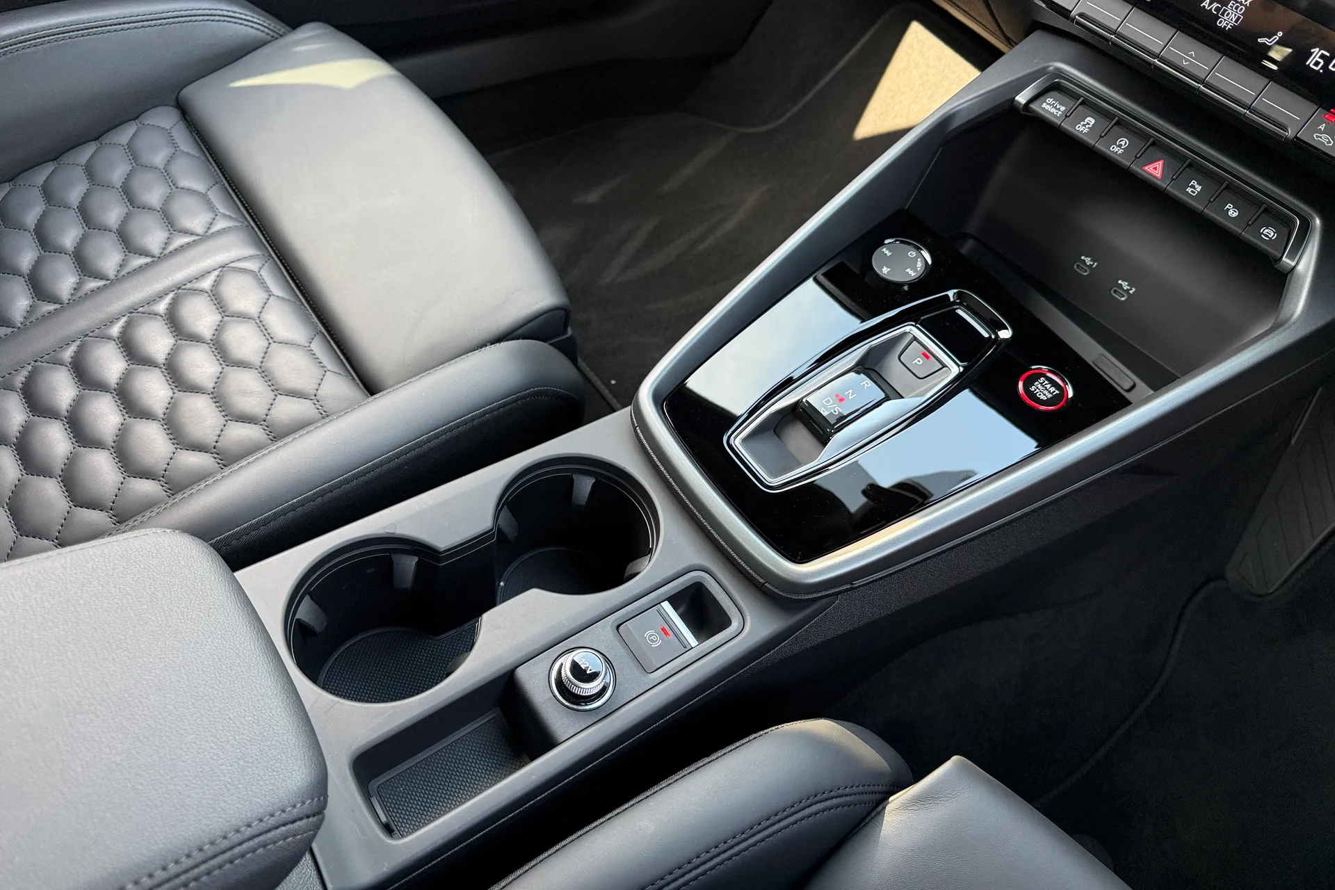 Audi RS3 thumbnail image number 54