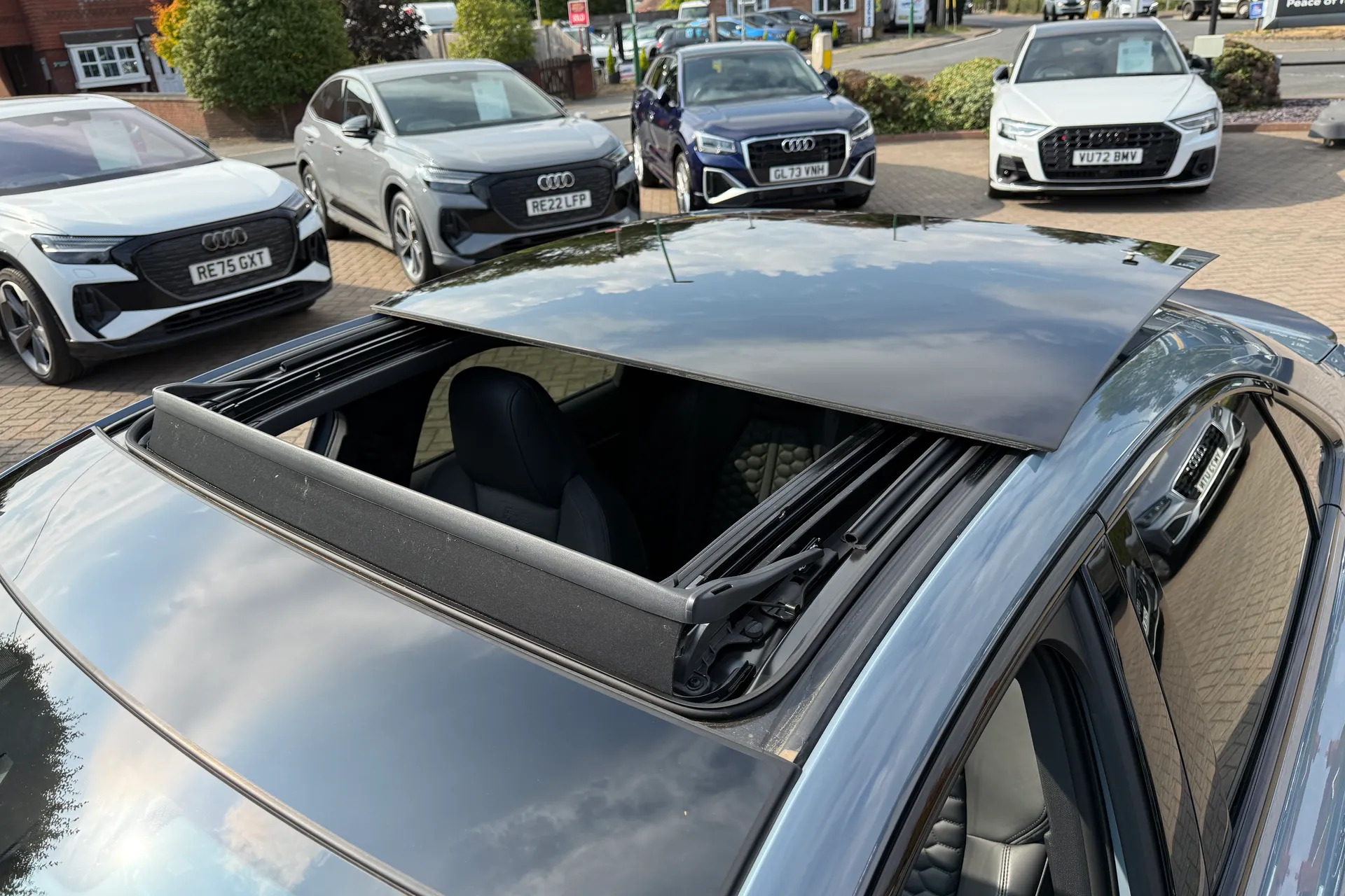 Audi RS3 thumbnail image number 8