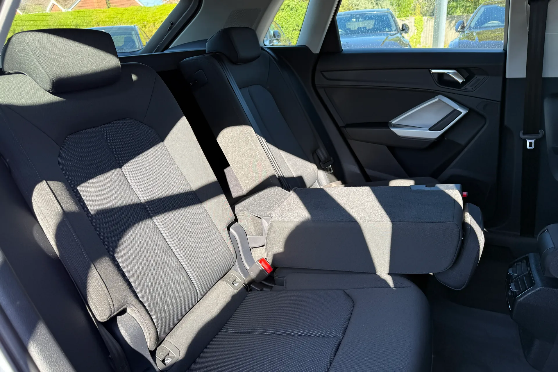 Audi Q3 thumbnail image number 43