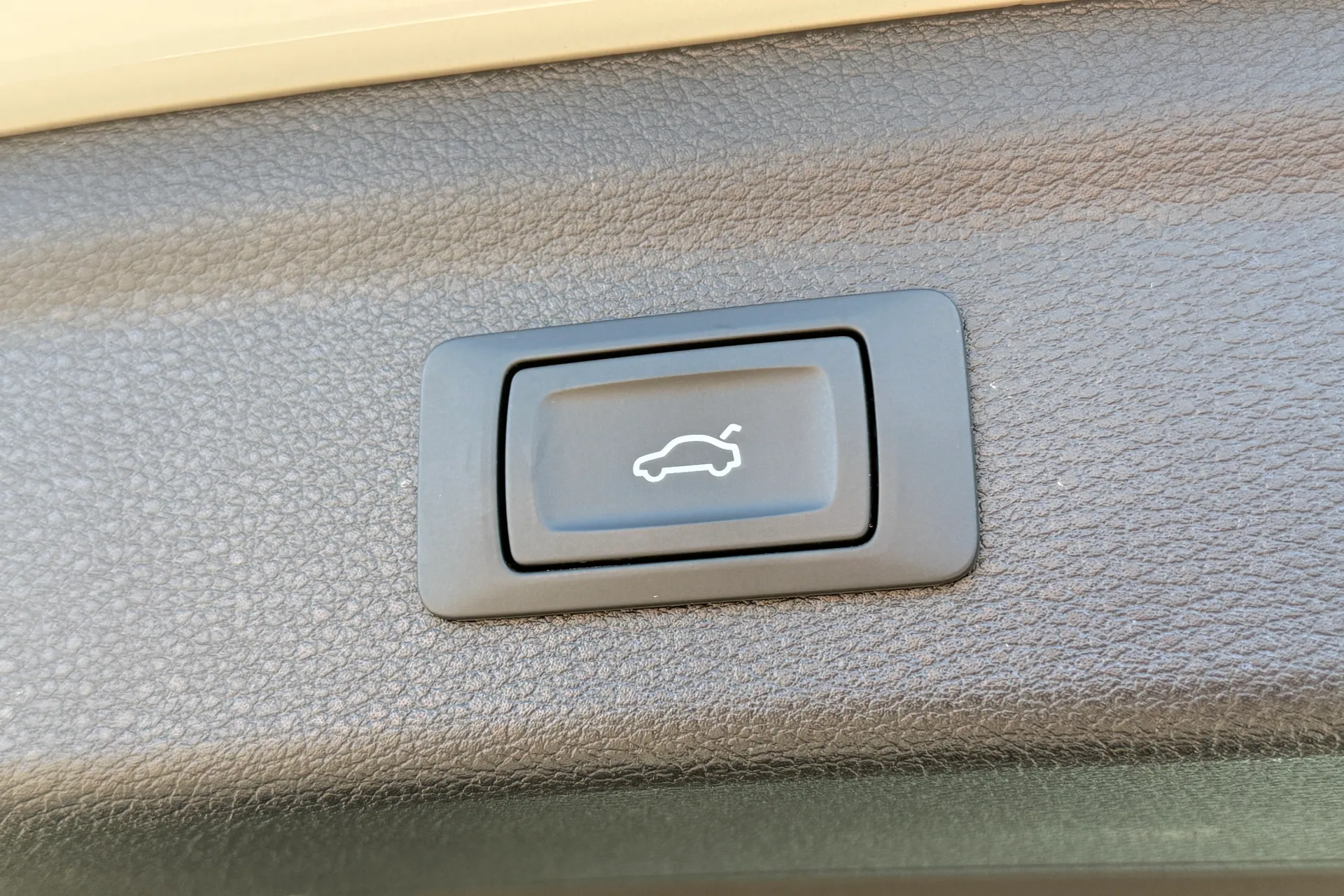 Audi Q3 thumbnail image number 34