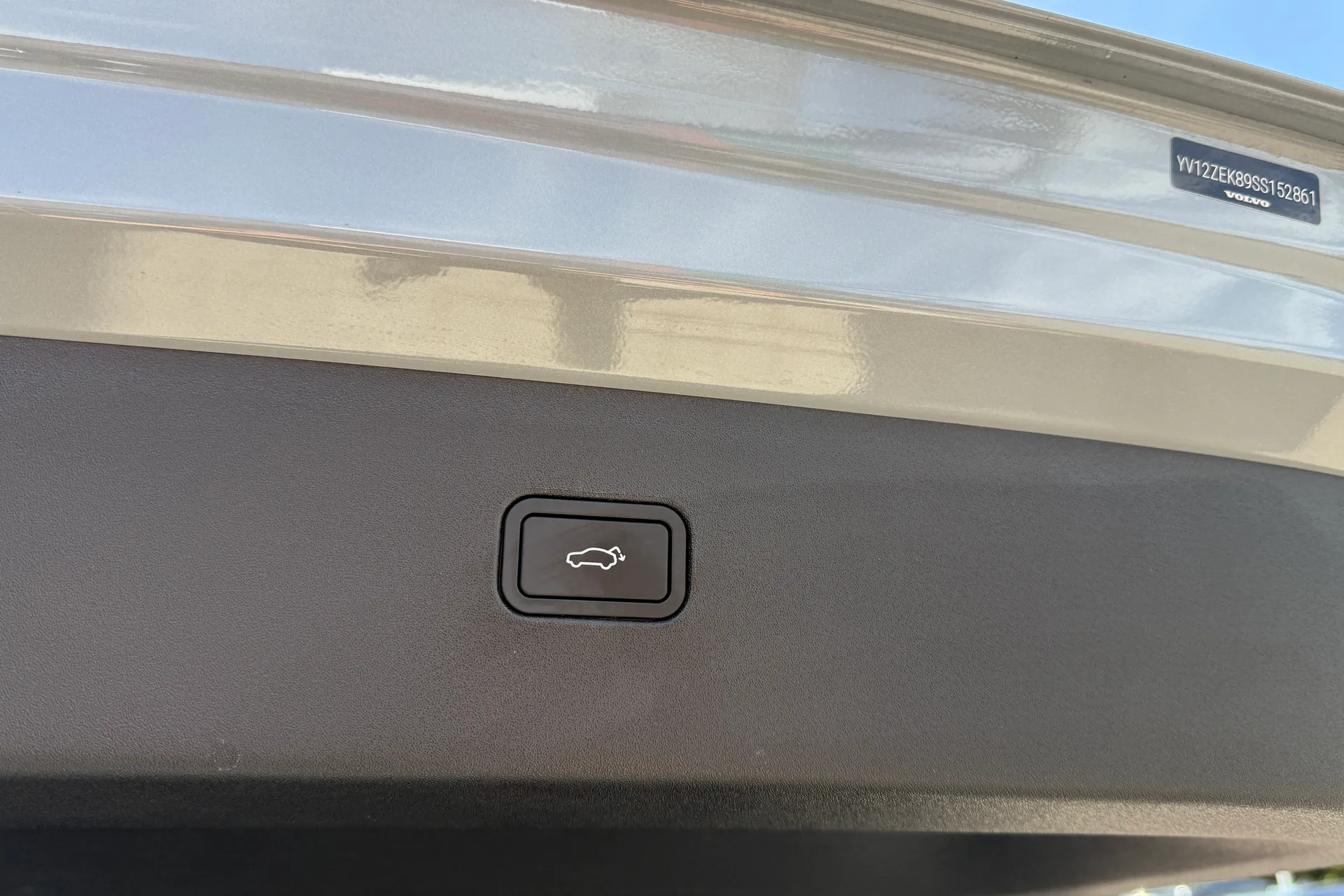 Volvo EX30 thumbnail image number 19