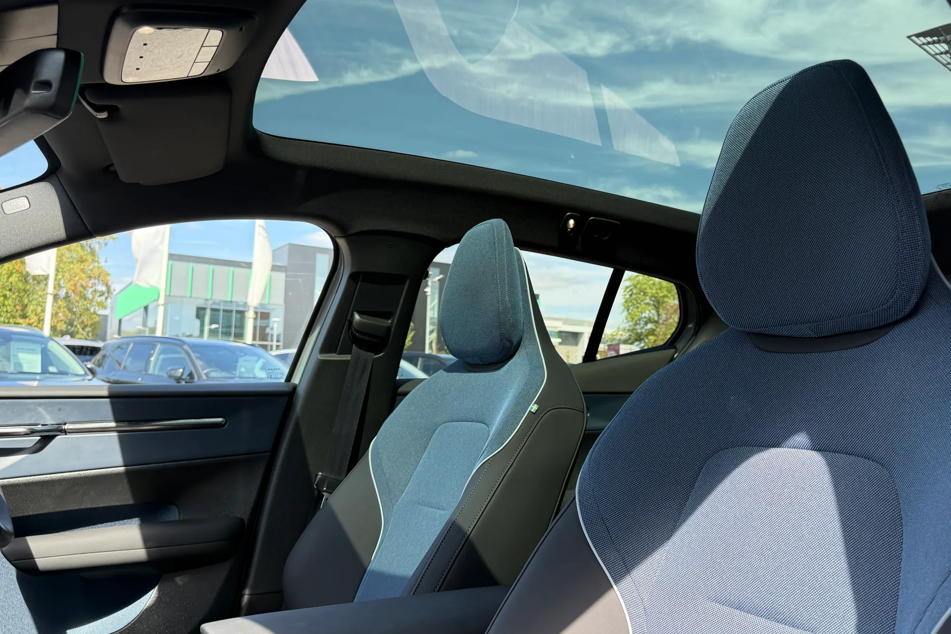 Volvo EX30 thumbnail image number 26