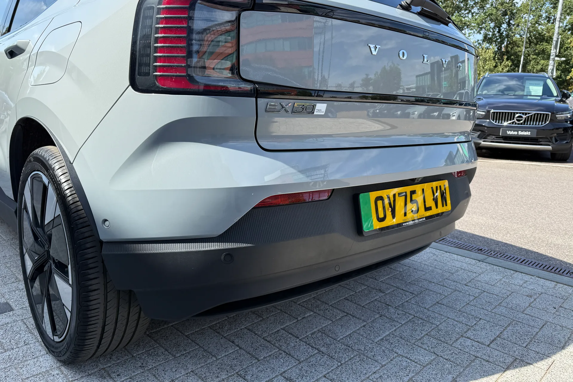 Volvo EX30 thumbnail image number 17