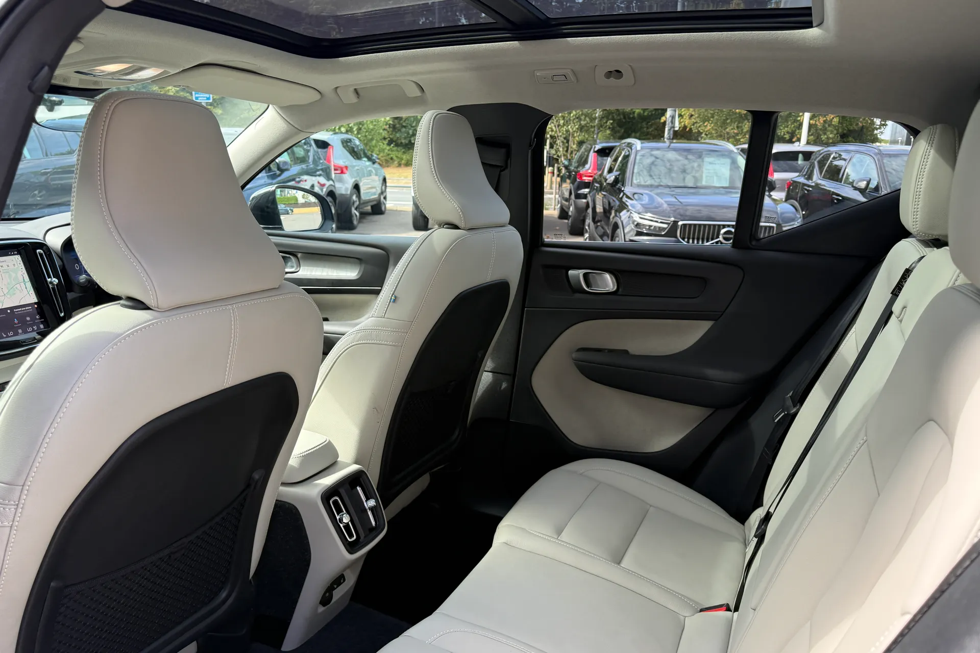 Volvo XC40 thumbnail image number 29