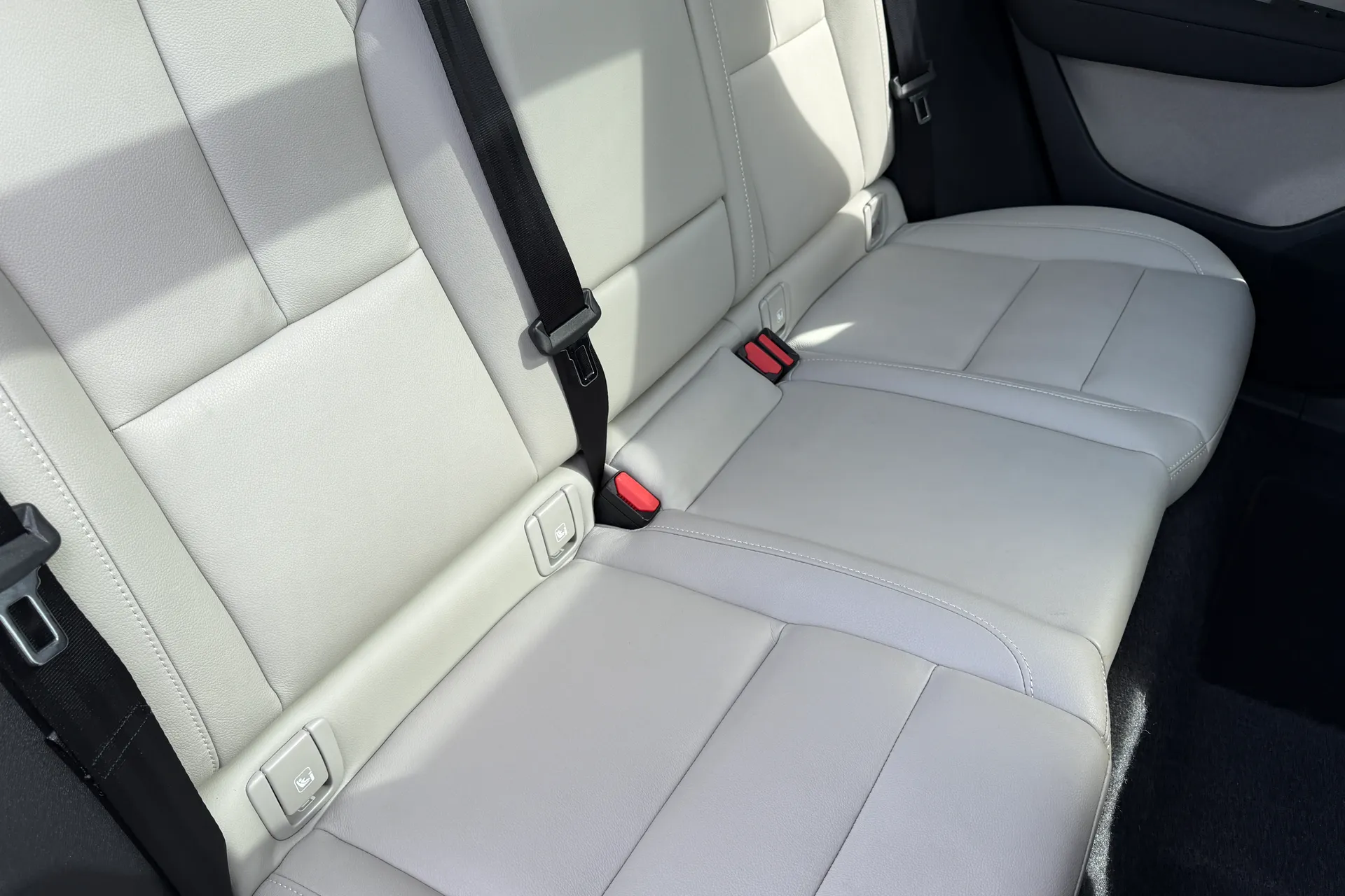 Volvo XC40 thumbnail image number 25