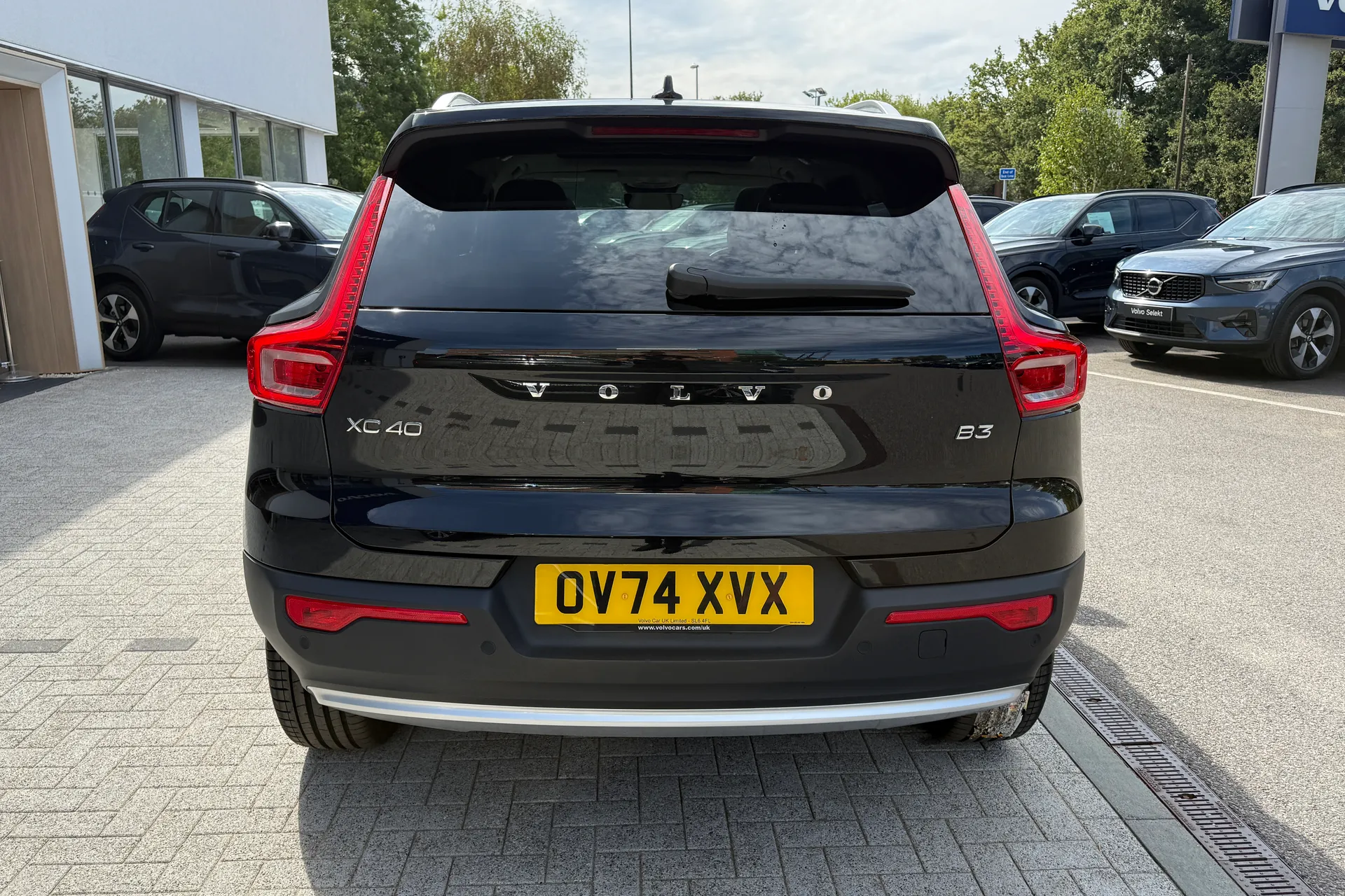 Volvo XC40 thumbnail image number 9