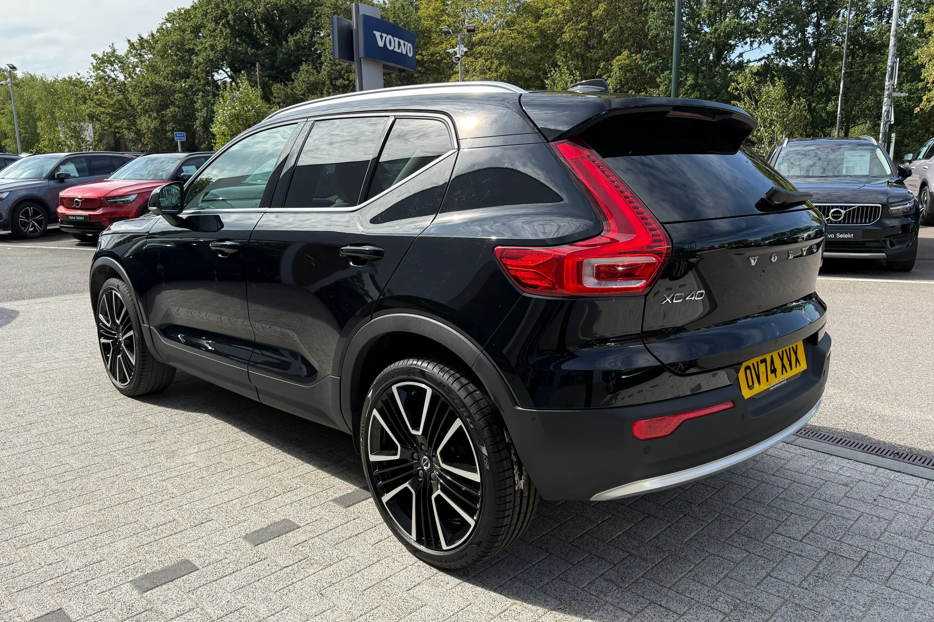 Volvo XC40 thumbnail image number 10