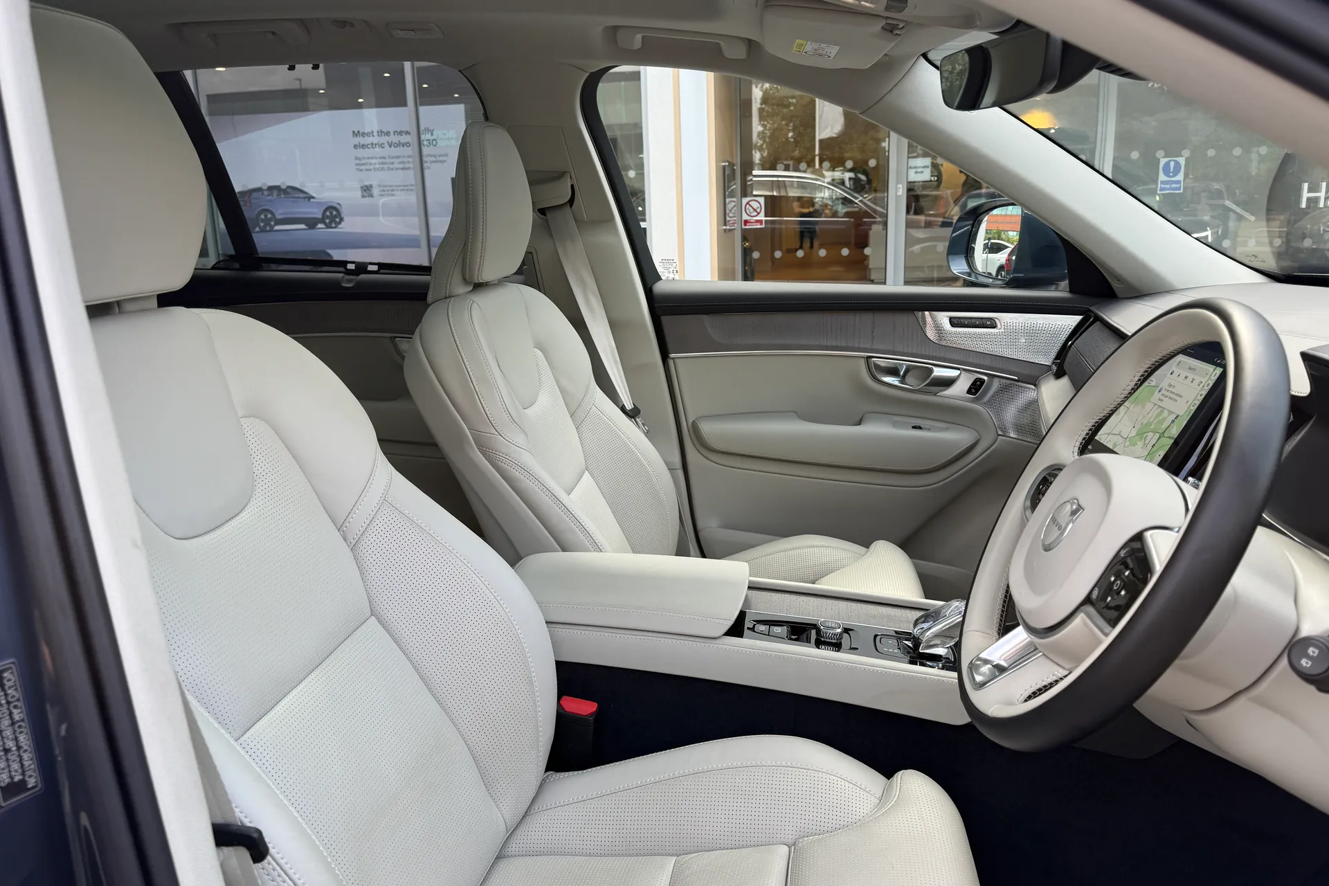 Volvo XC90 thumbnail image number 28