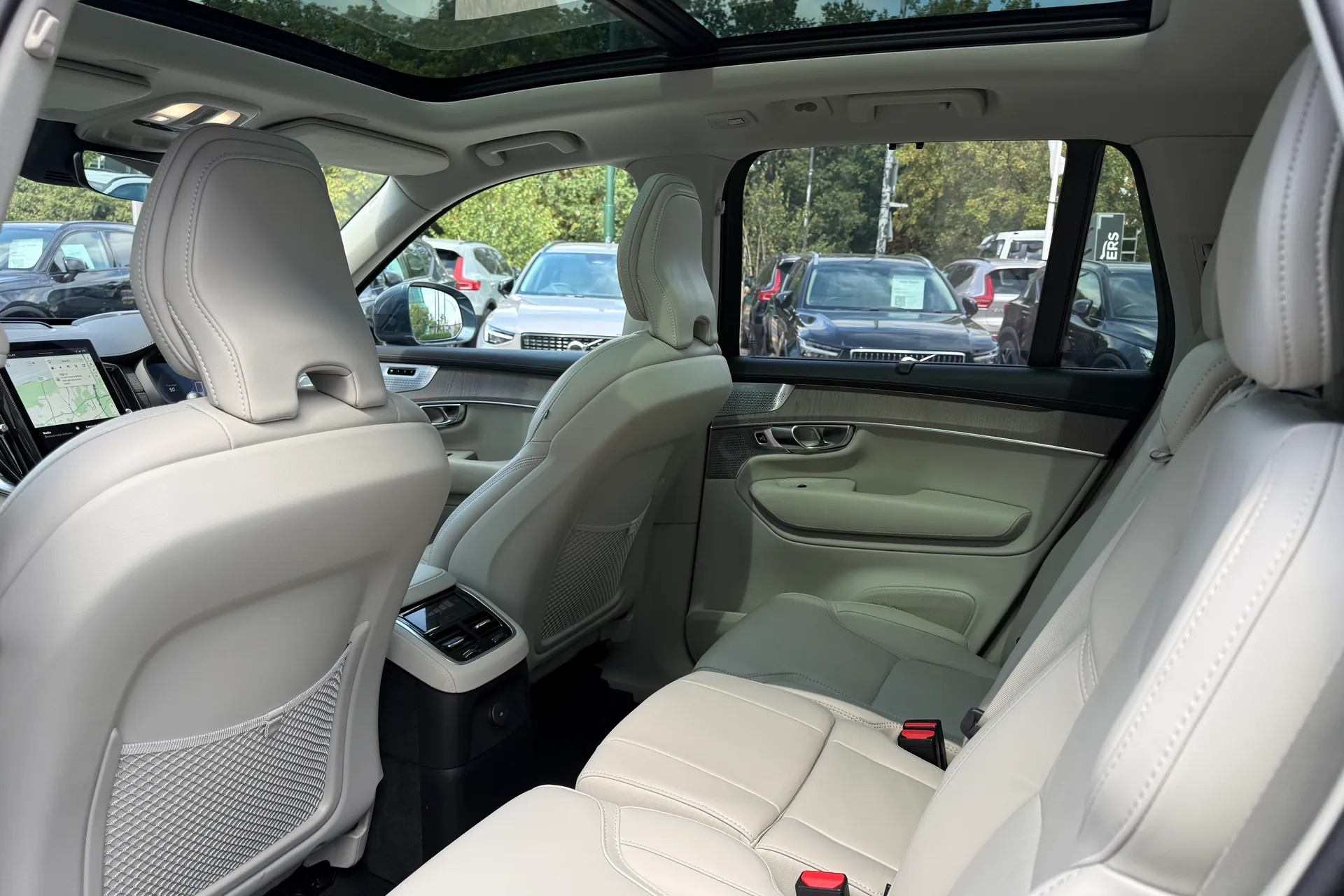 Volvo XC90 thumbnail image number 31
