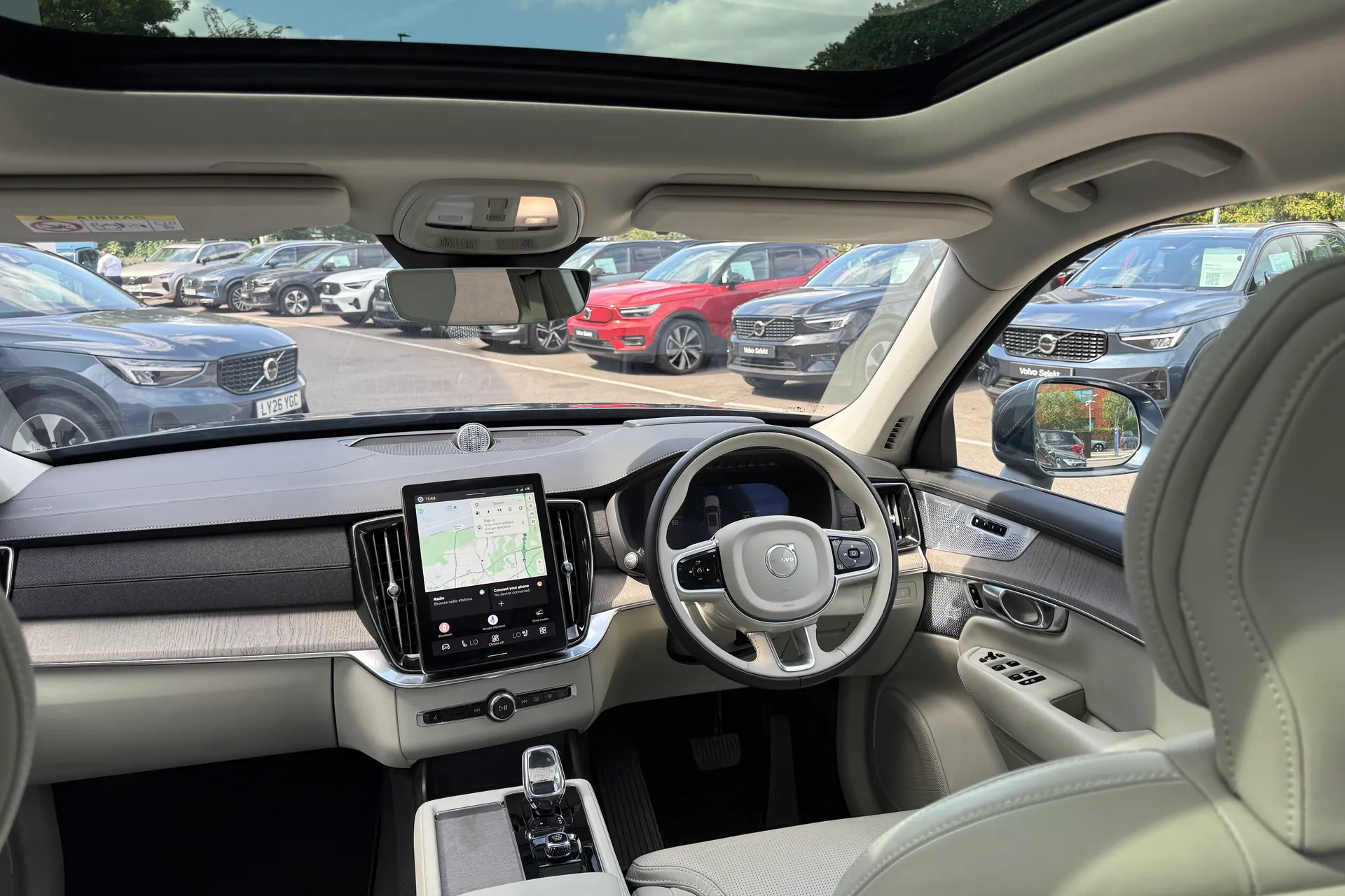 Volvo XC90 thumbnail image number 34