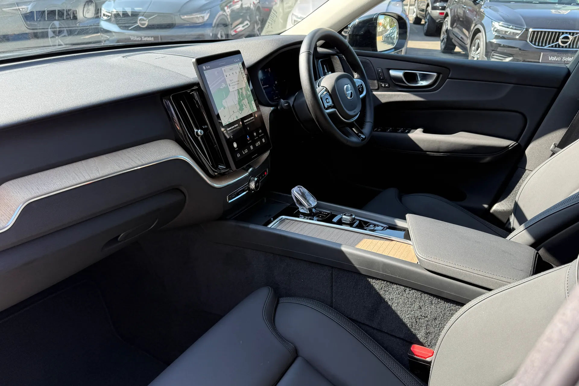 Volvo XC60 thumbnail image number 25