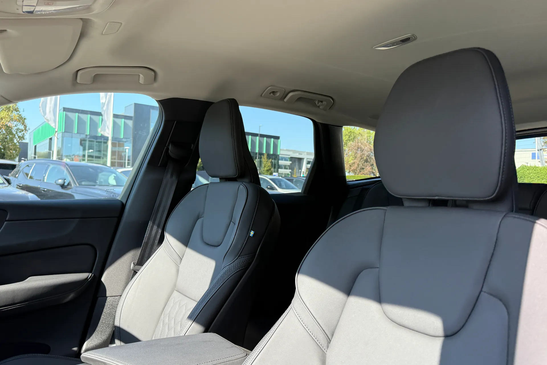 Volvo XC60 thumbnail image number 26
