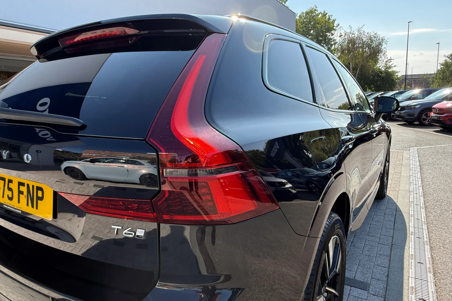 Volvo XC60 thumbnail image number 16