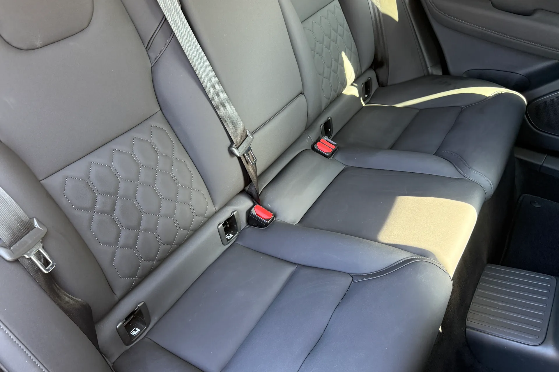 Volvo XC60 thumbnail image number 23