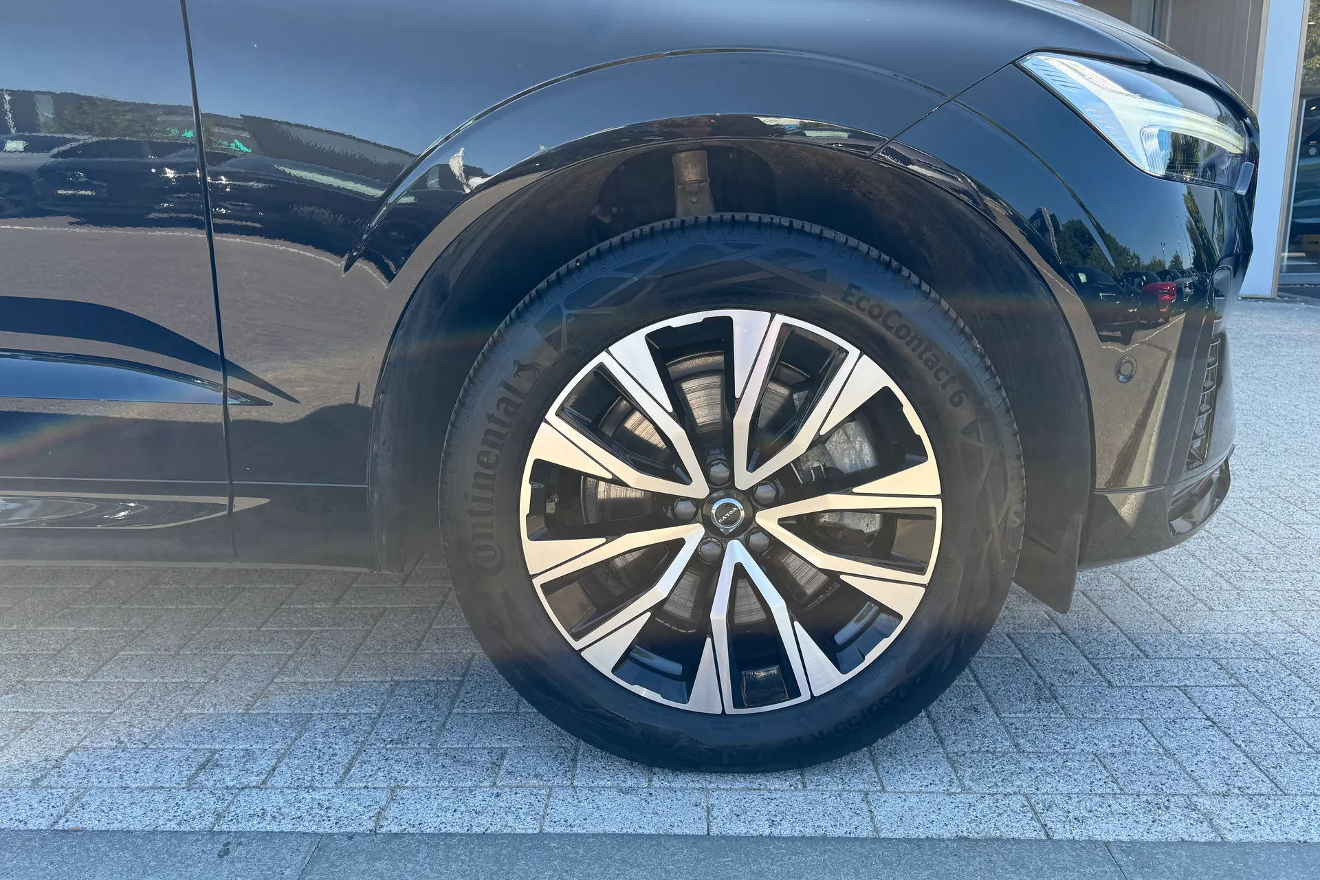 Volvo XC60 thumbnail image number 13