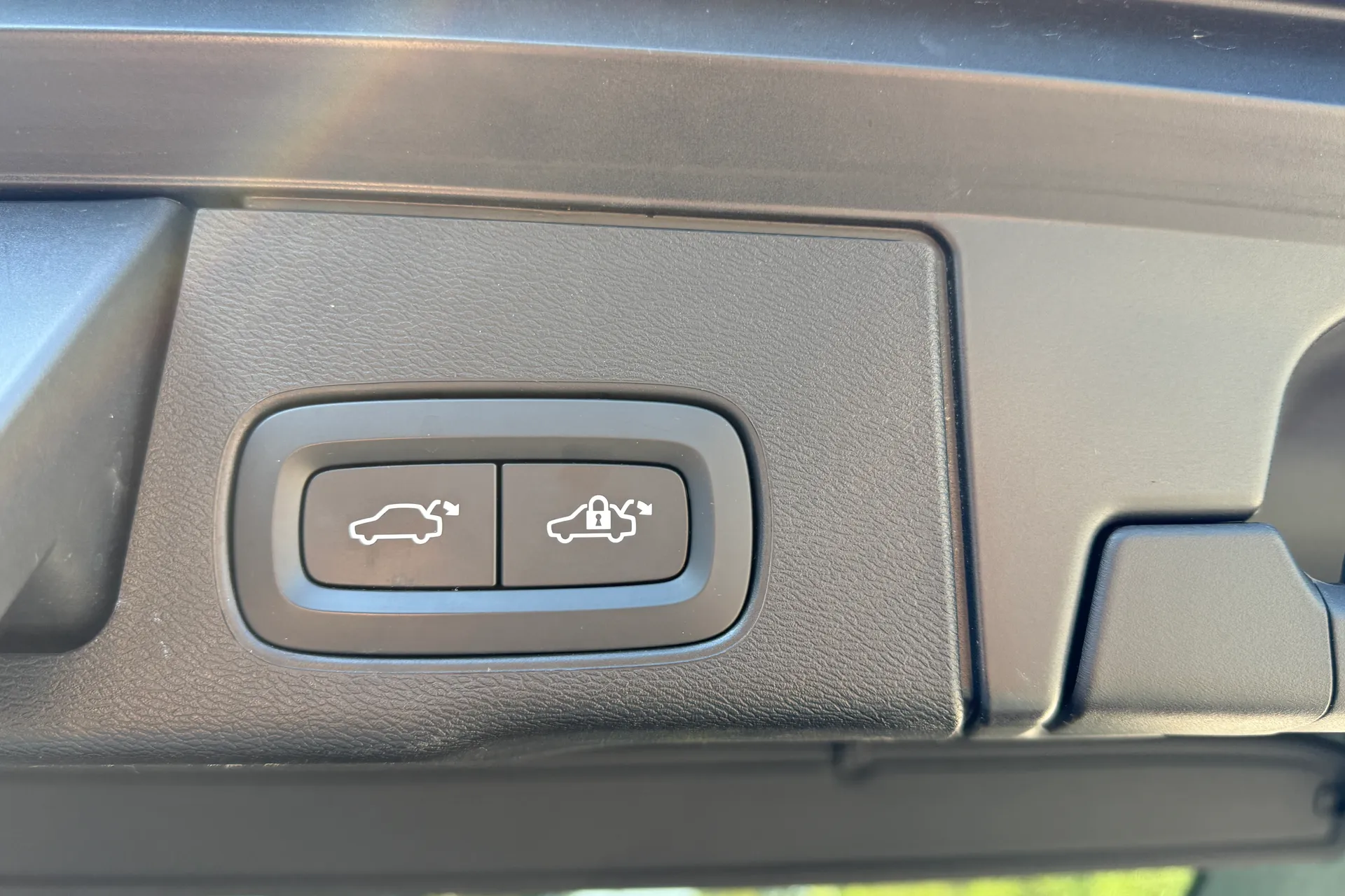Volvo XC60 thumbnail image number 20