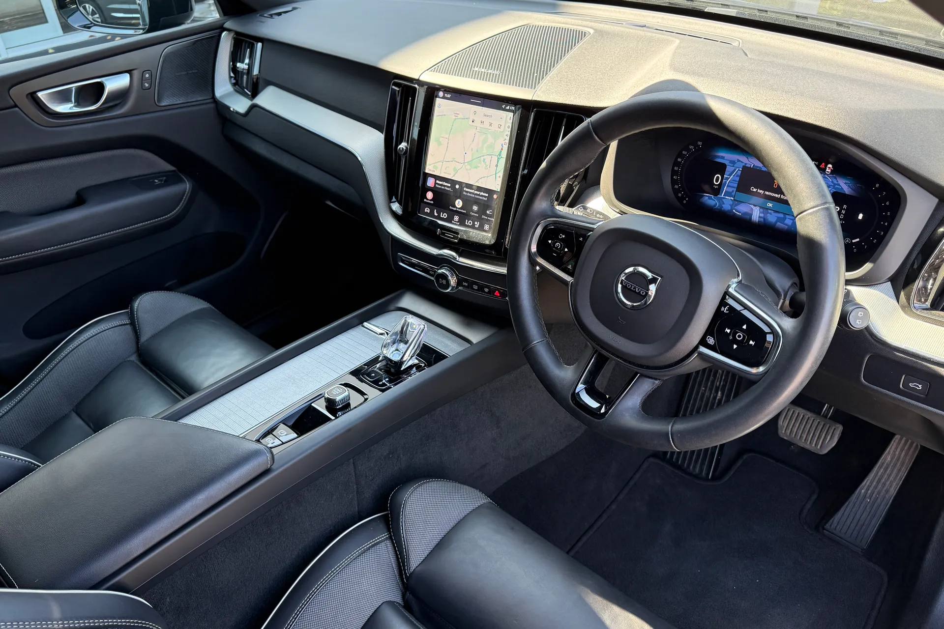Volvo XC60 thumbnail image number 5