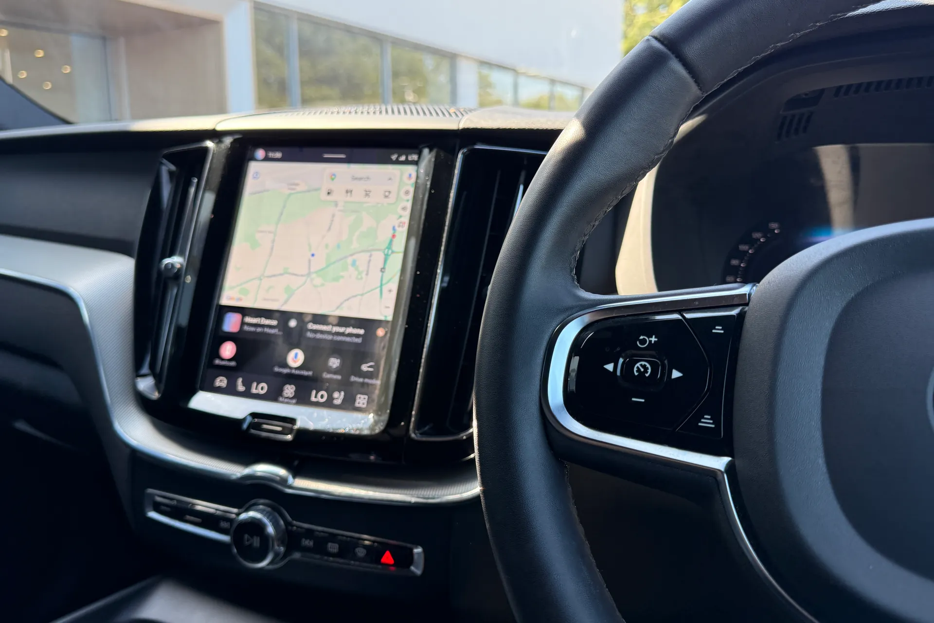 Volvo XC60 thumbnail image number 34
