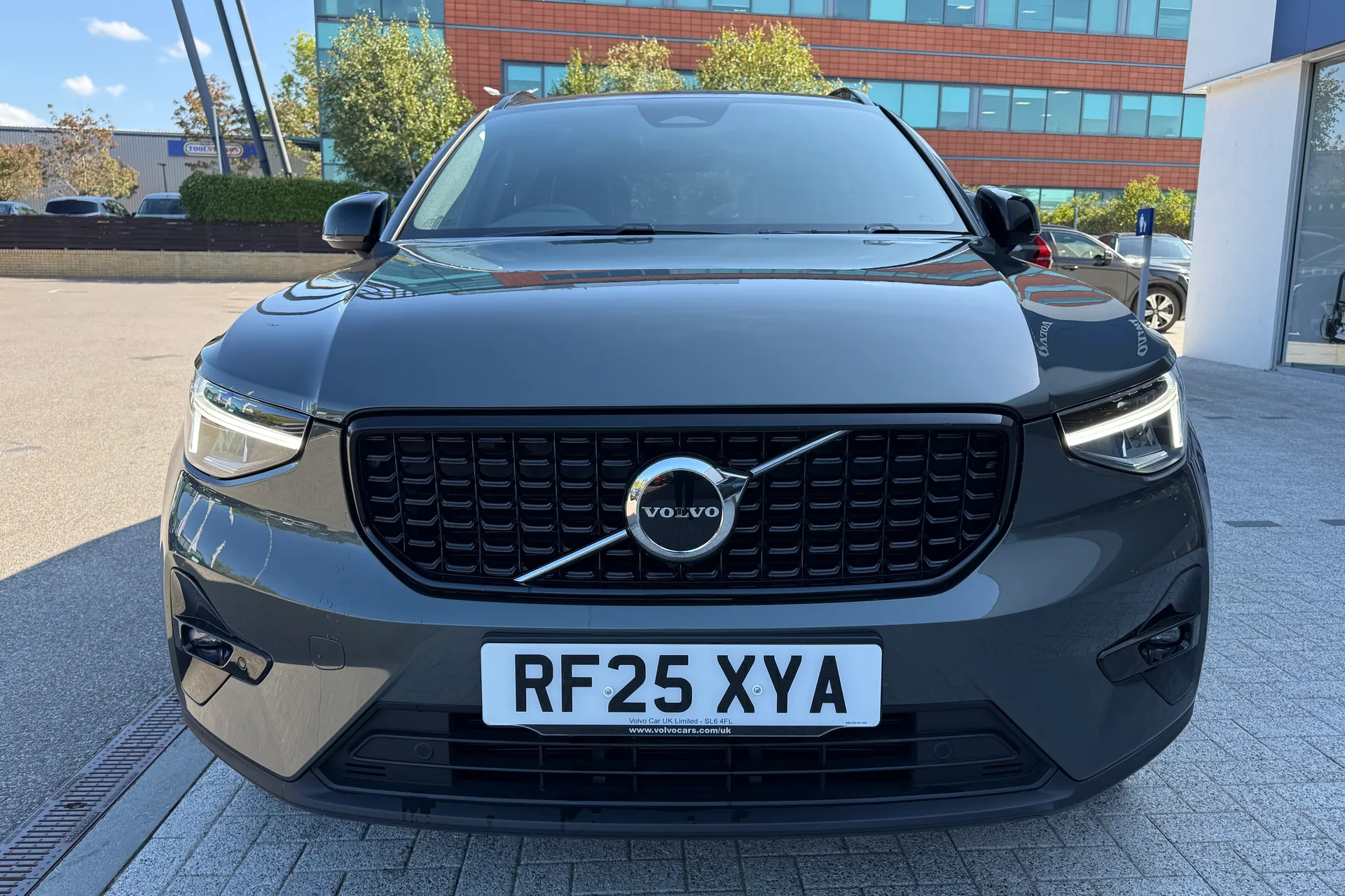 Volvo XC40 thumbnail image number 13