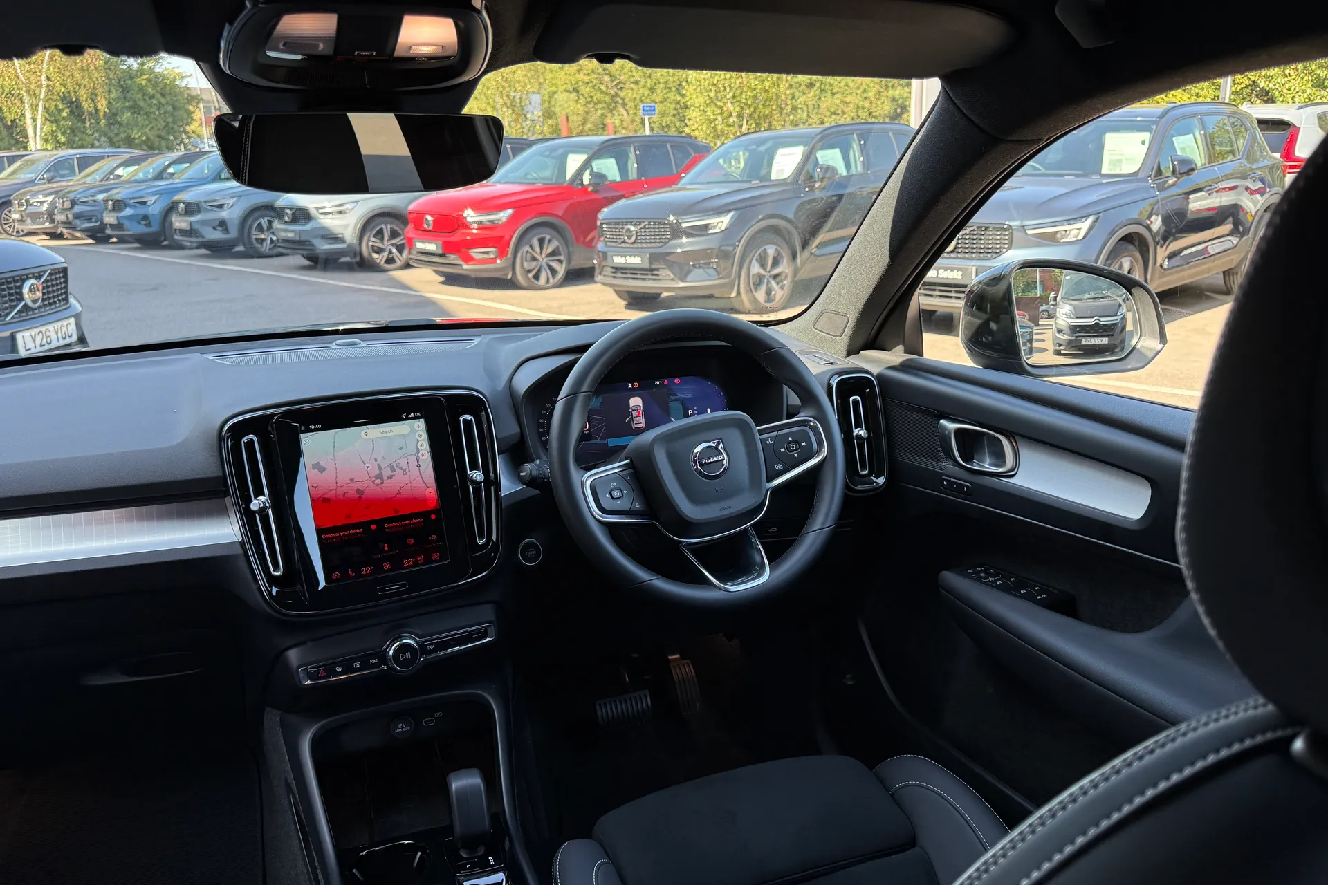 Volvo XC40 thumbnail image number 32
