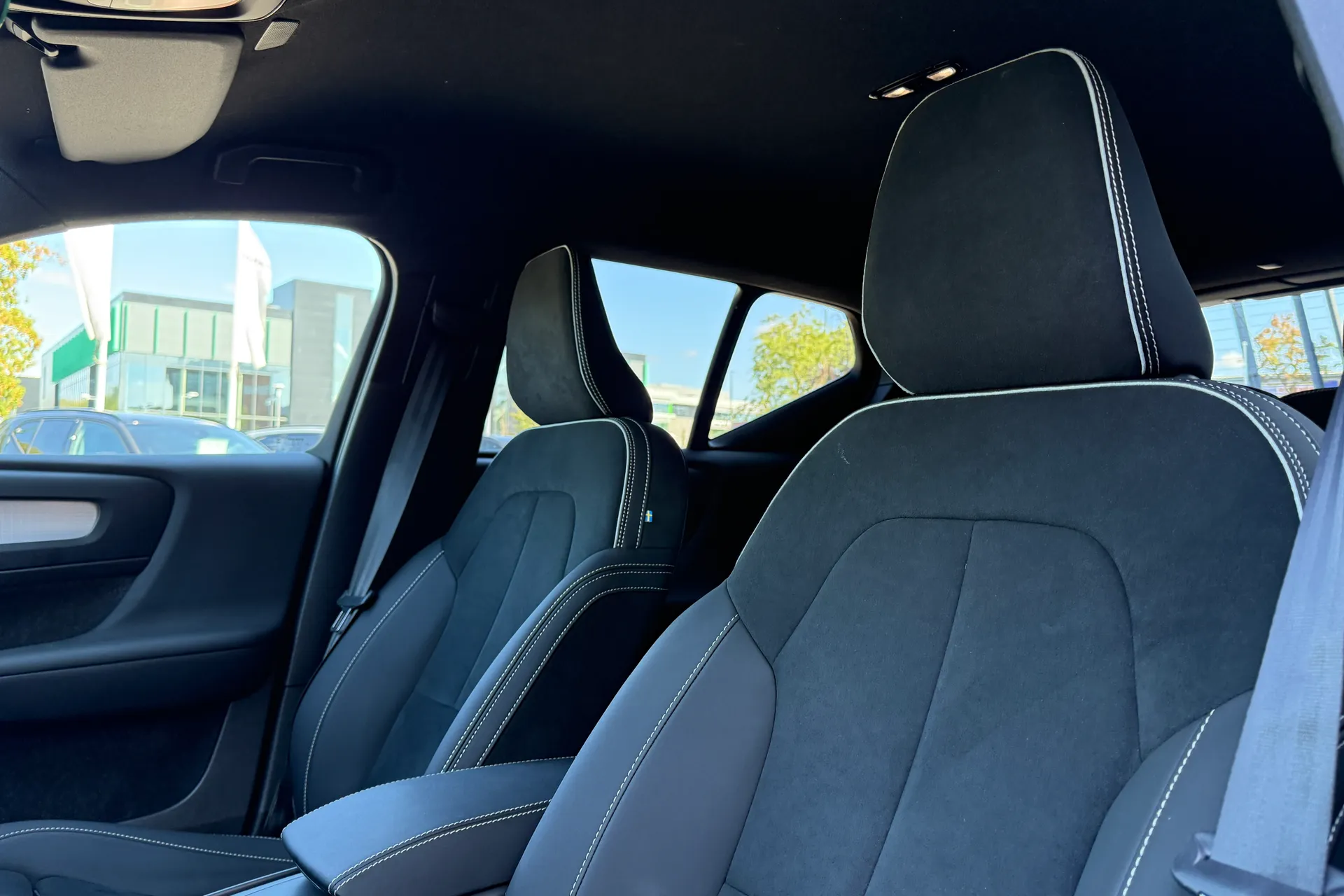 Volvo XC40 thumbnail image number 28