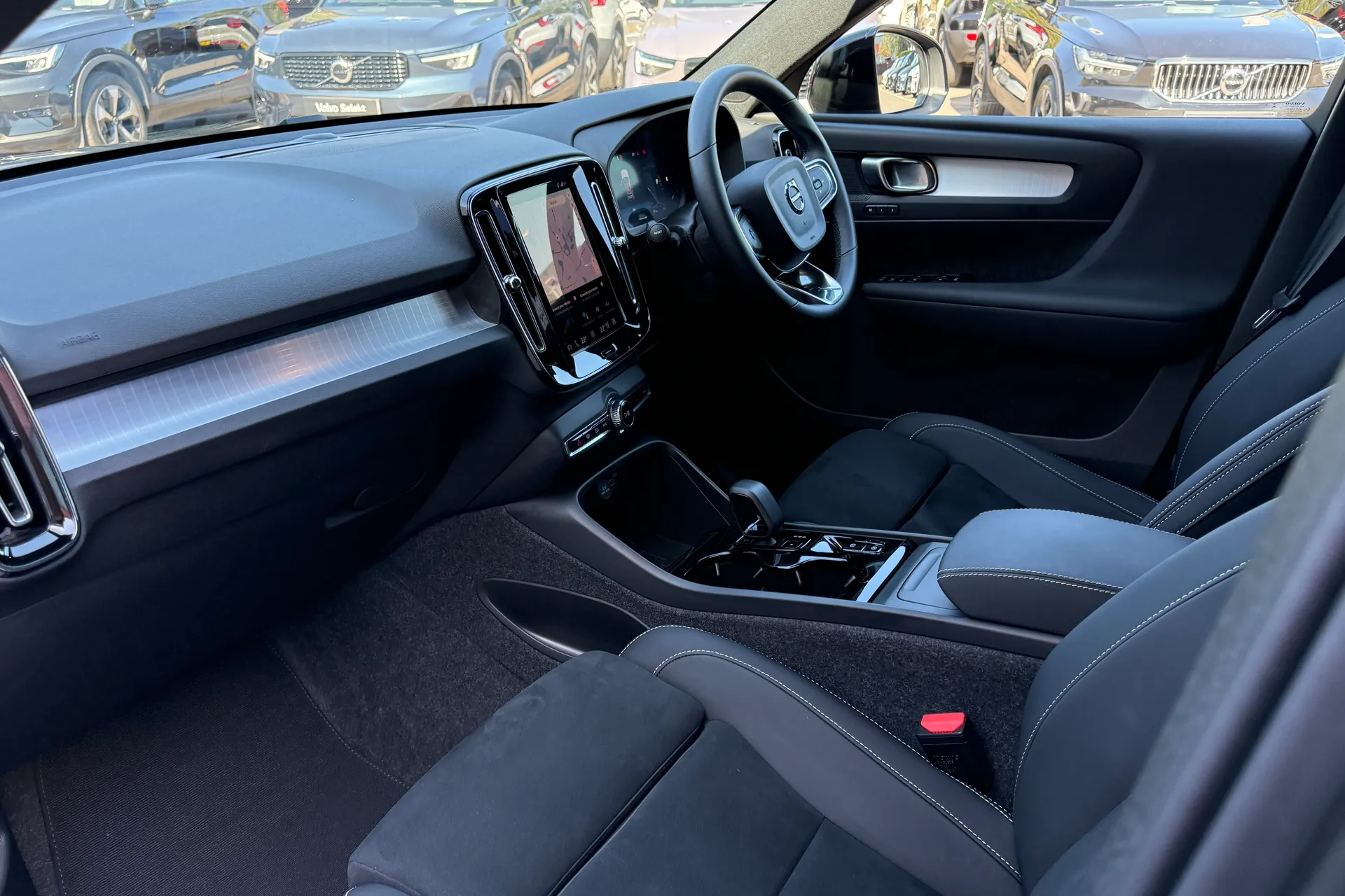 Volvo XC40 thumbnail image number 27
