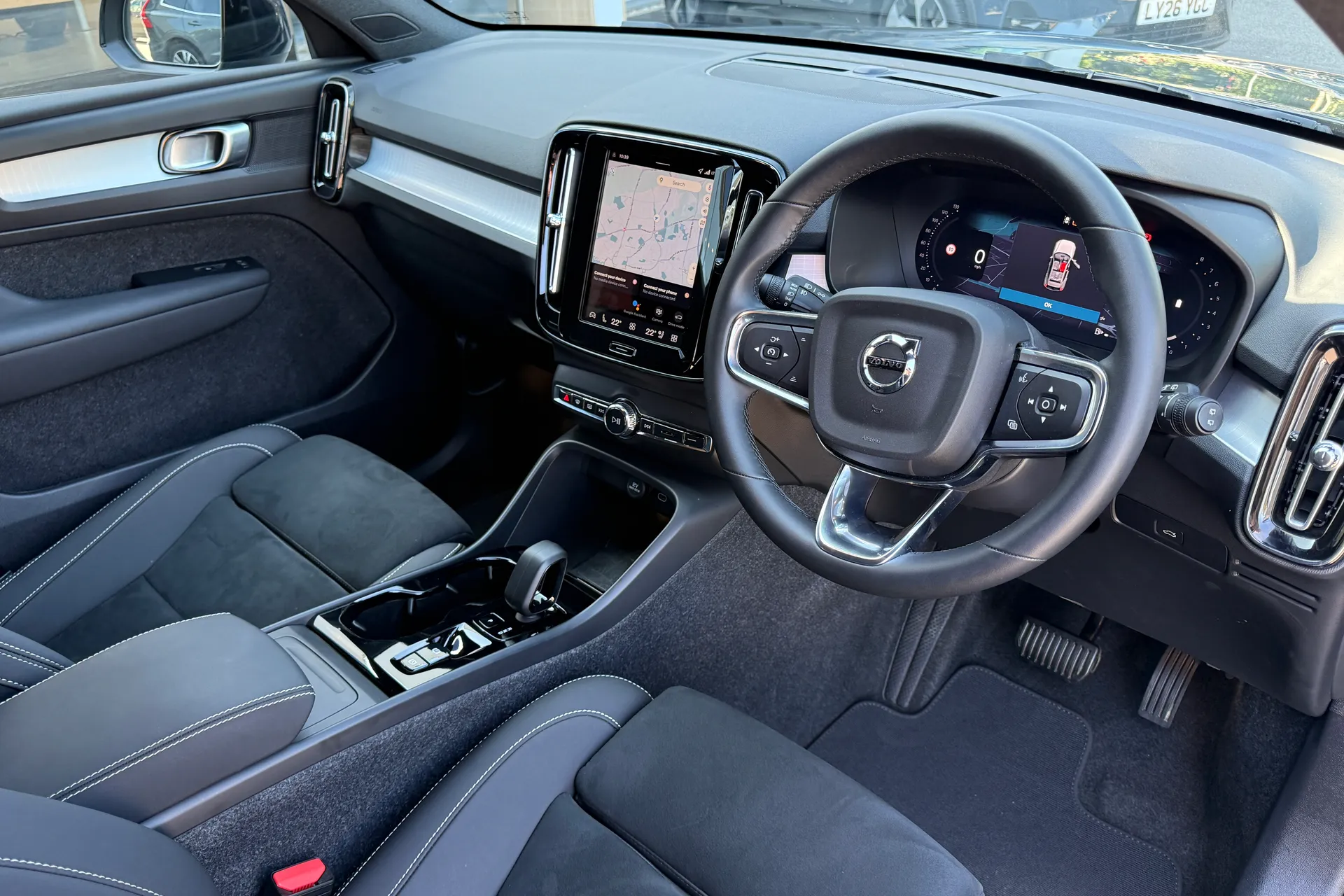 Volvo XC40 thumbnail image number 6