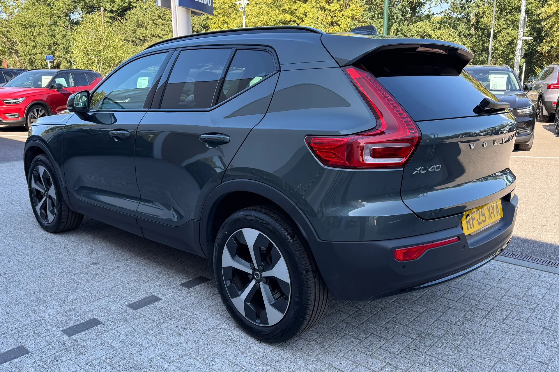 Volvo XC40 thumbnail image number 10