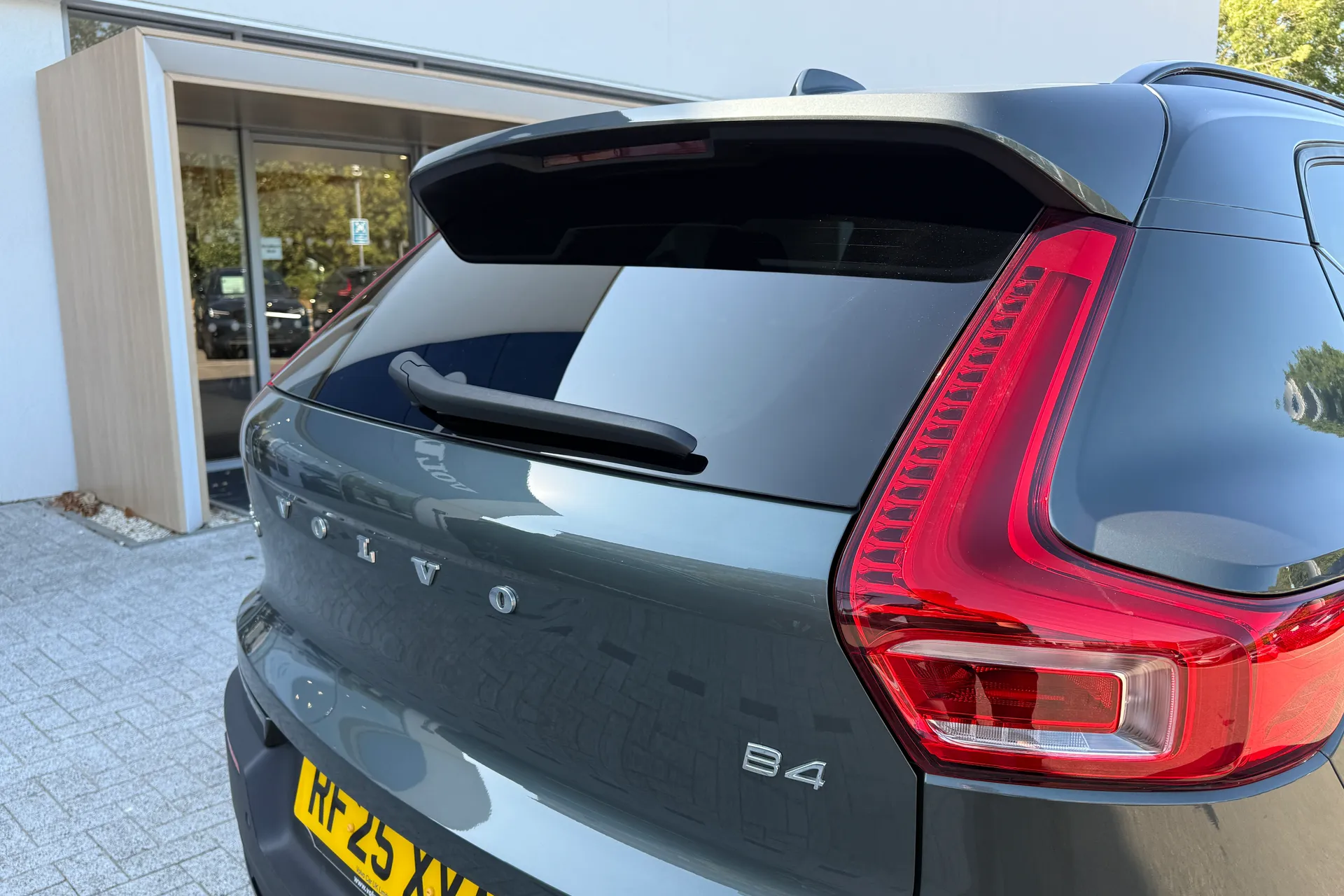 Volvo XC40 thumbnail image number 18